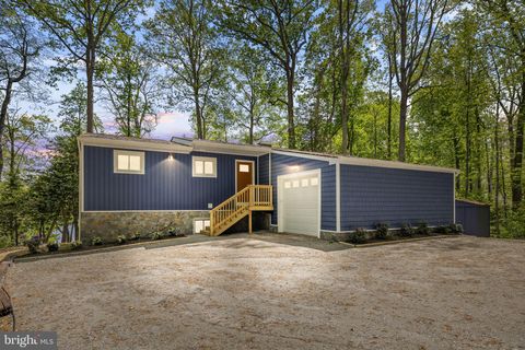 1070 LAKEVIEW DR STAFFORD VA 22556