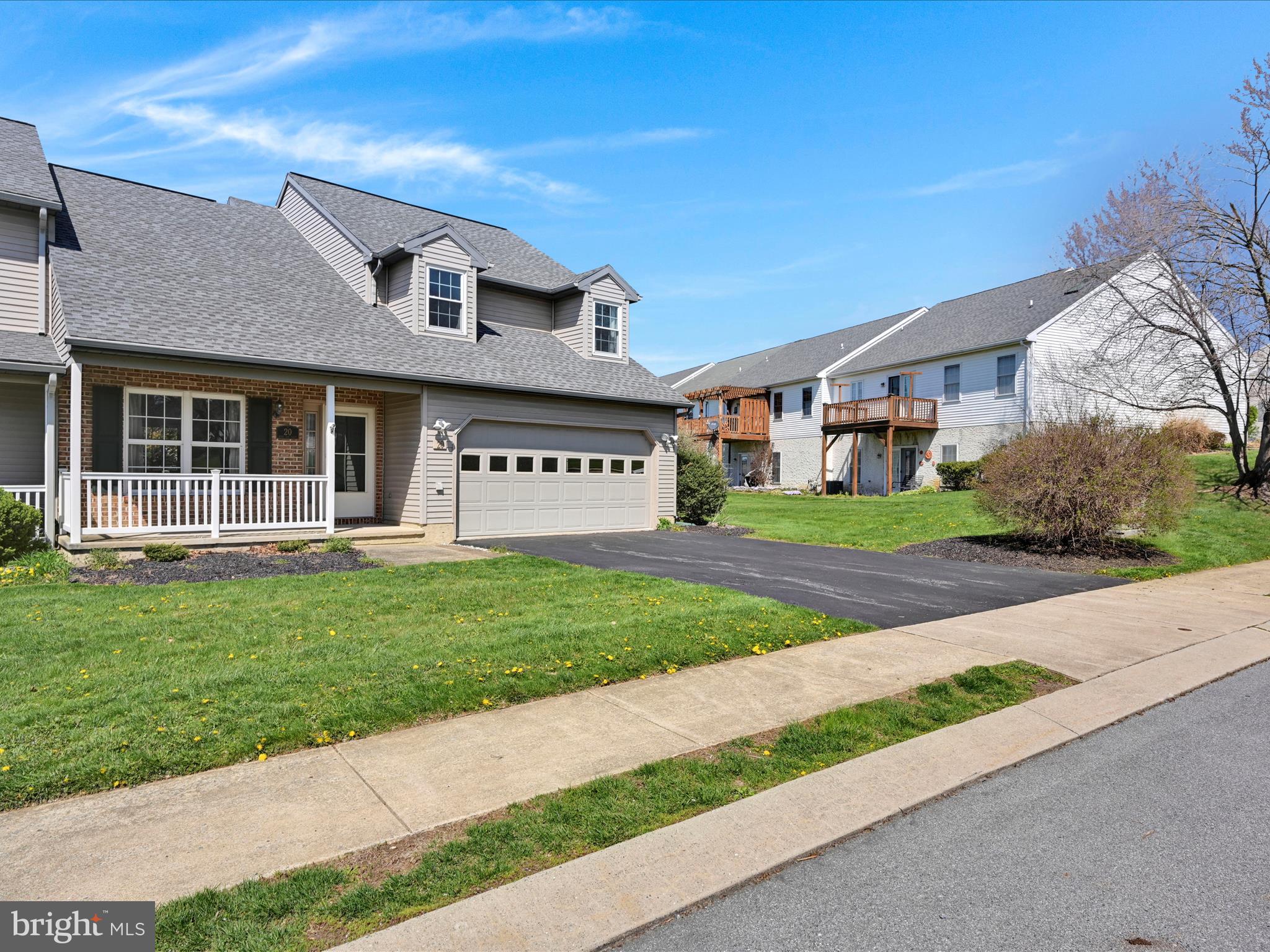 20 BURR OAK DRIVE