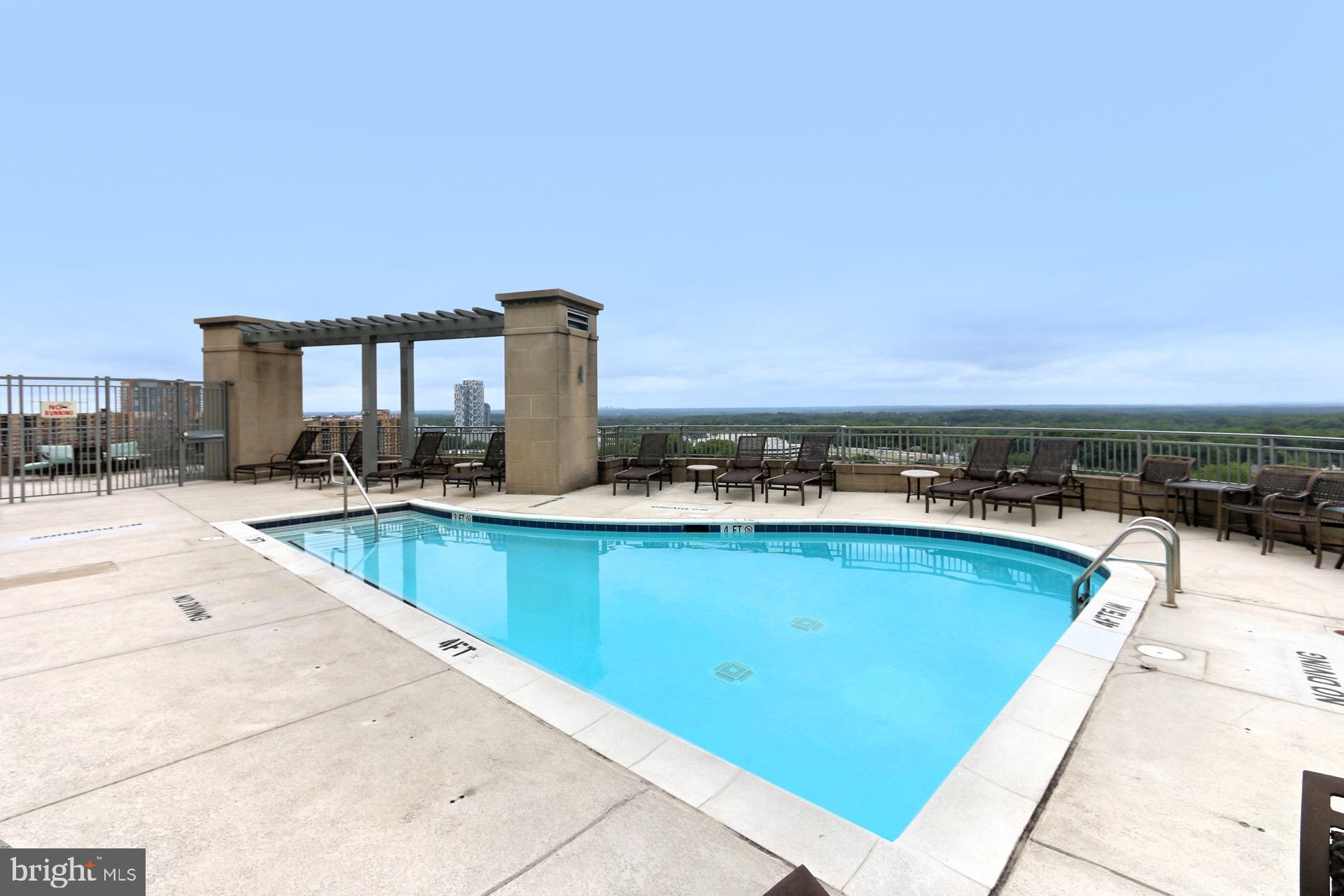 ONE PARK CREST CONDOMINIUM - Residential Lease