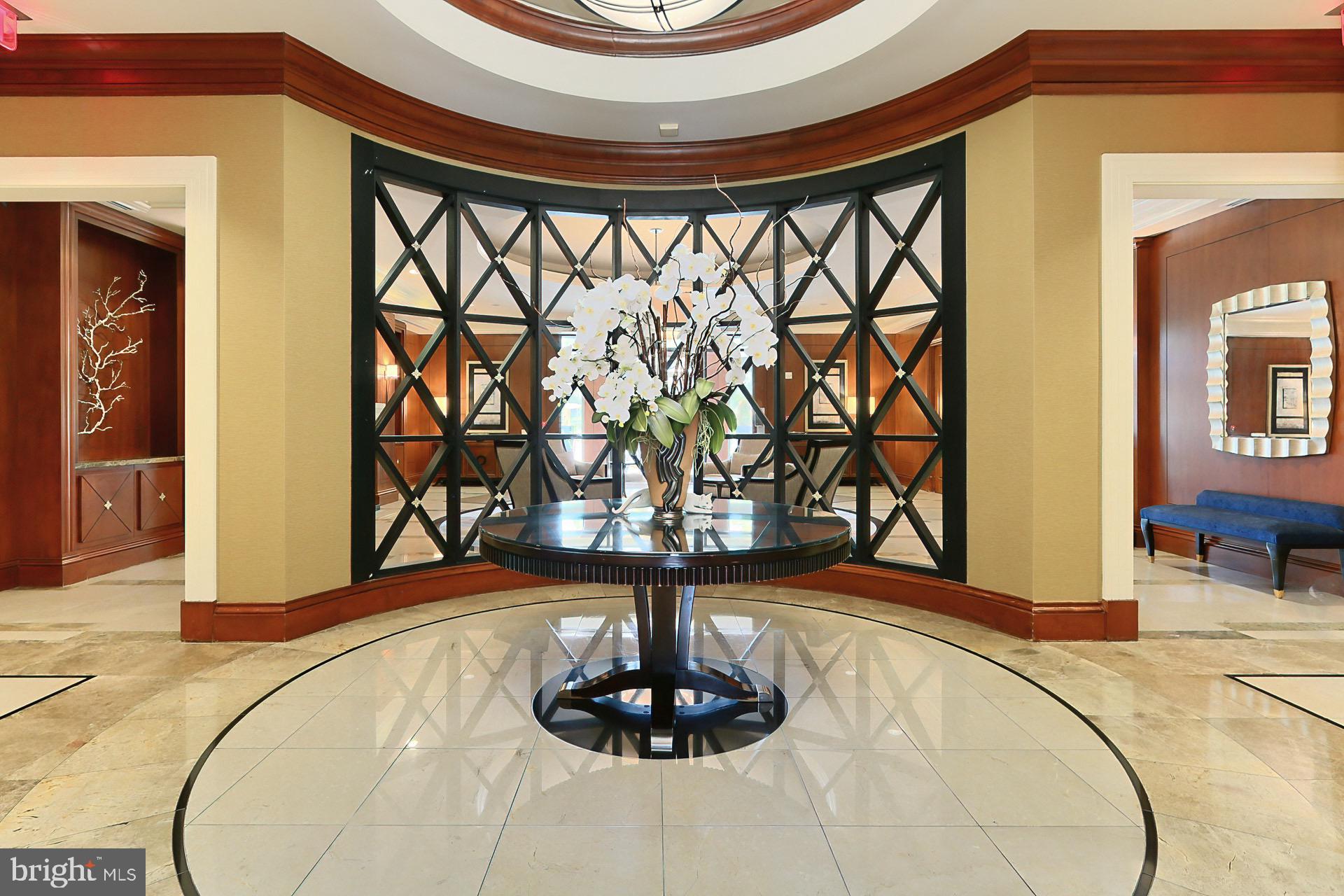 ONE PARK CREST CONDOMINIUM - Residential Lease