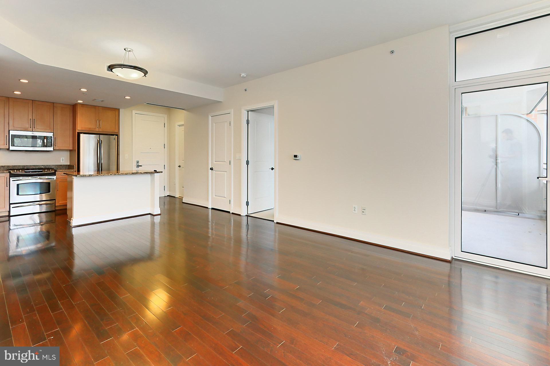 ONE PARK CREST CONDOMINIUM - Residential Lease