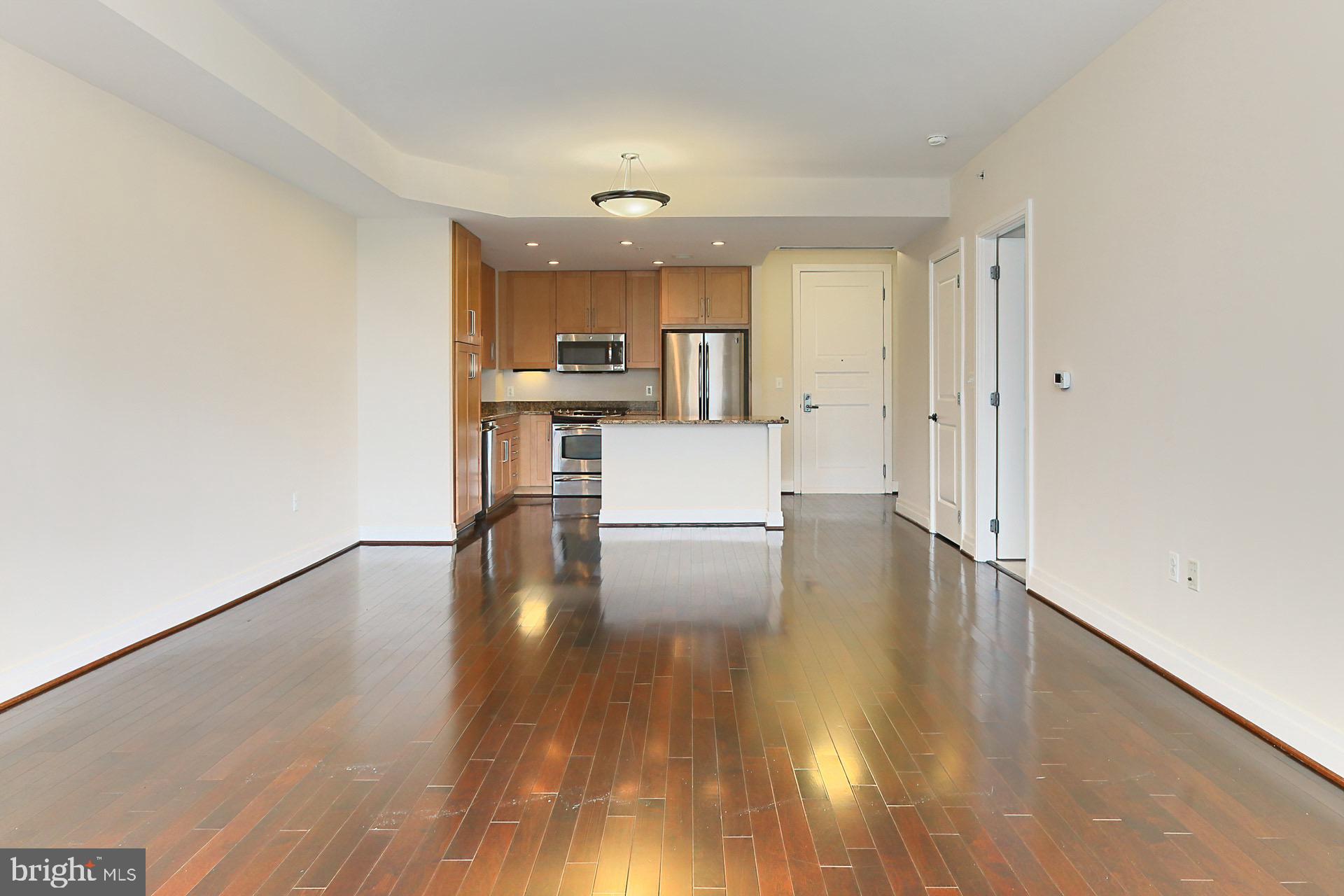 ONE PARK CREST CONDOMINIUM - Residential Lease