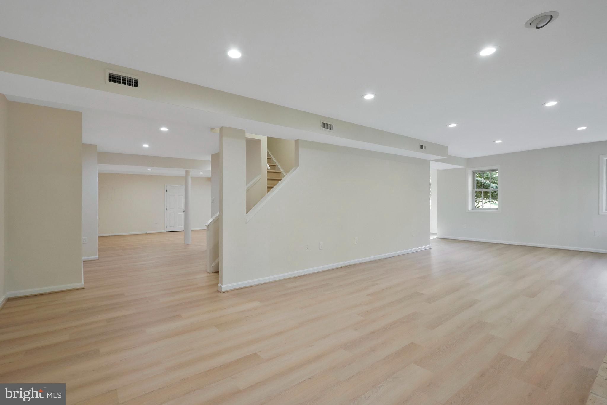 CEDARS OF MC LEAN - Residential