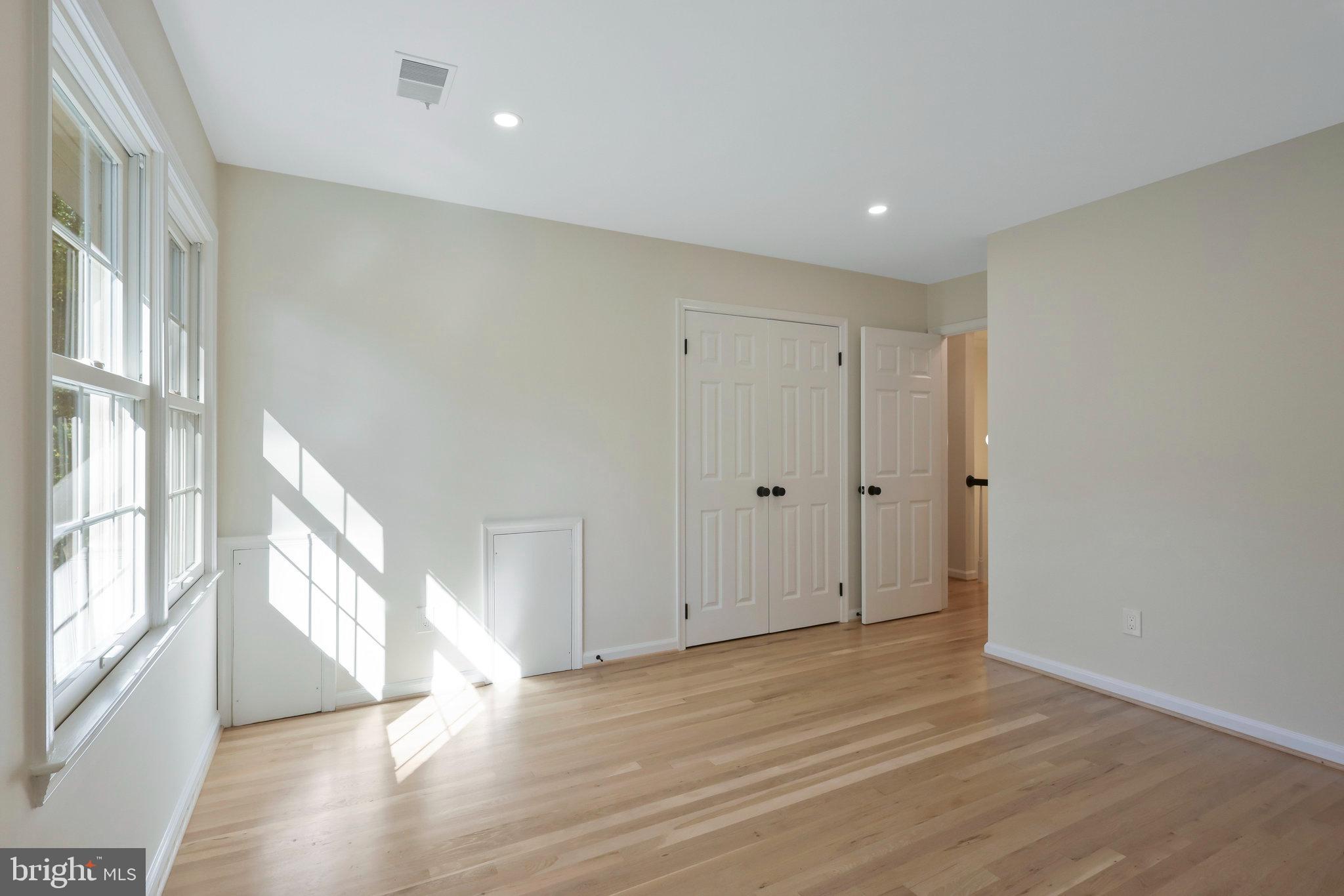 CEDARS OF MC LEAN - Residential