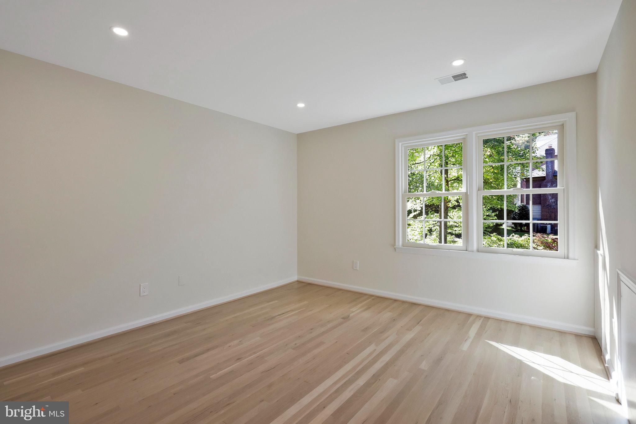 CEDARS OF MC LEAN - Residential