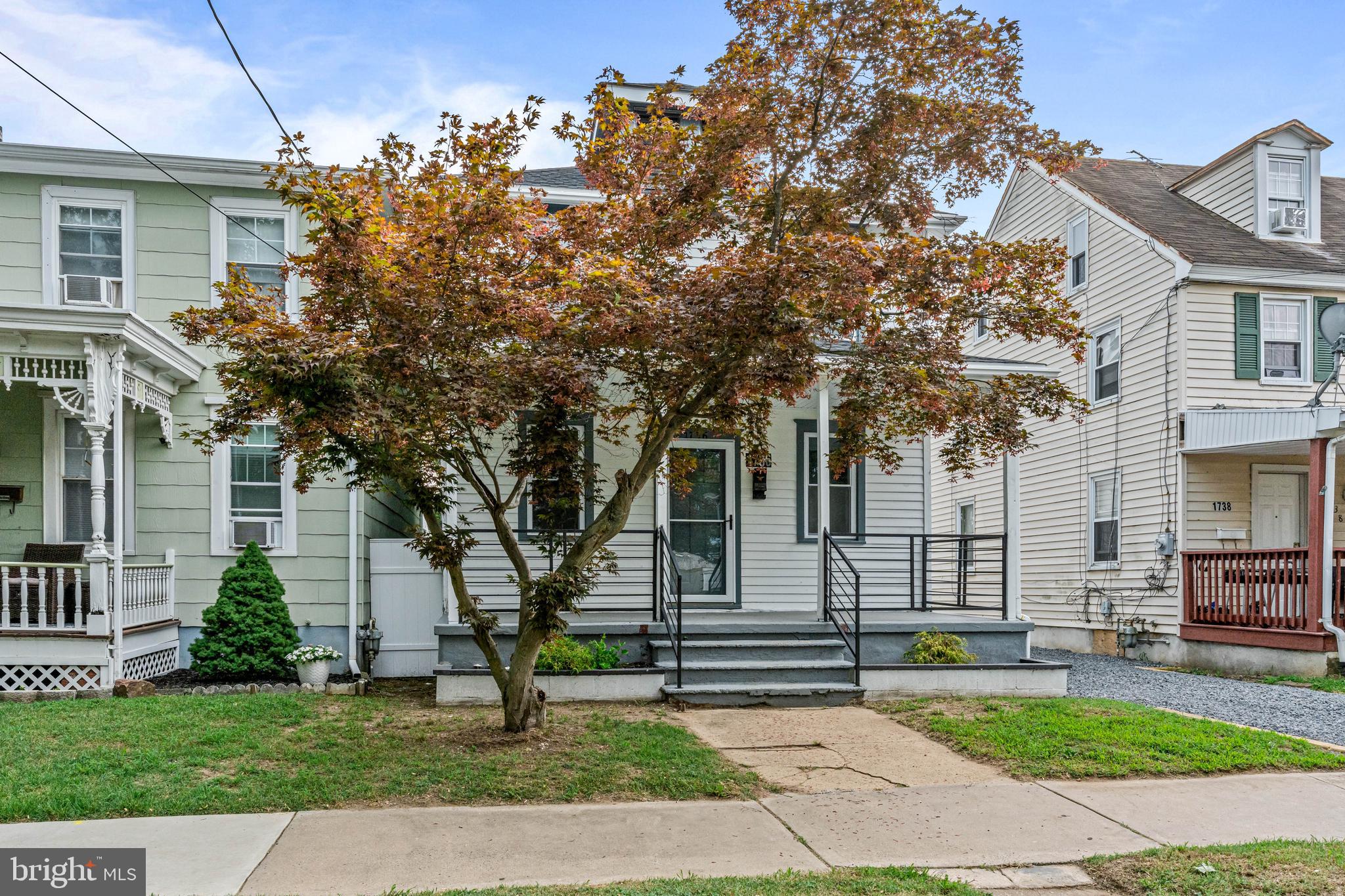 1736 KINGS HIGHWAY