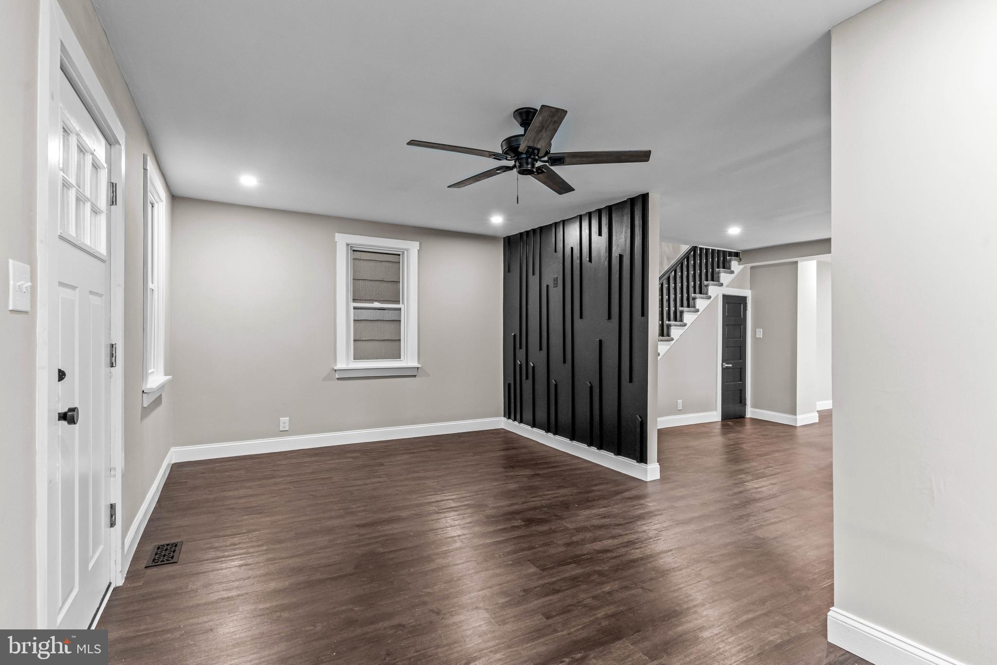 1736 KINGS HIGHWAY