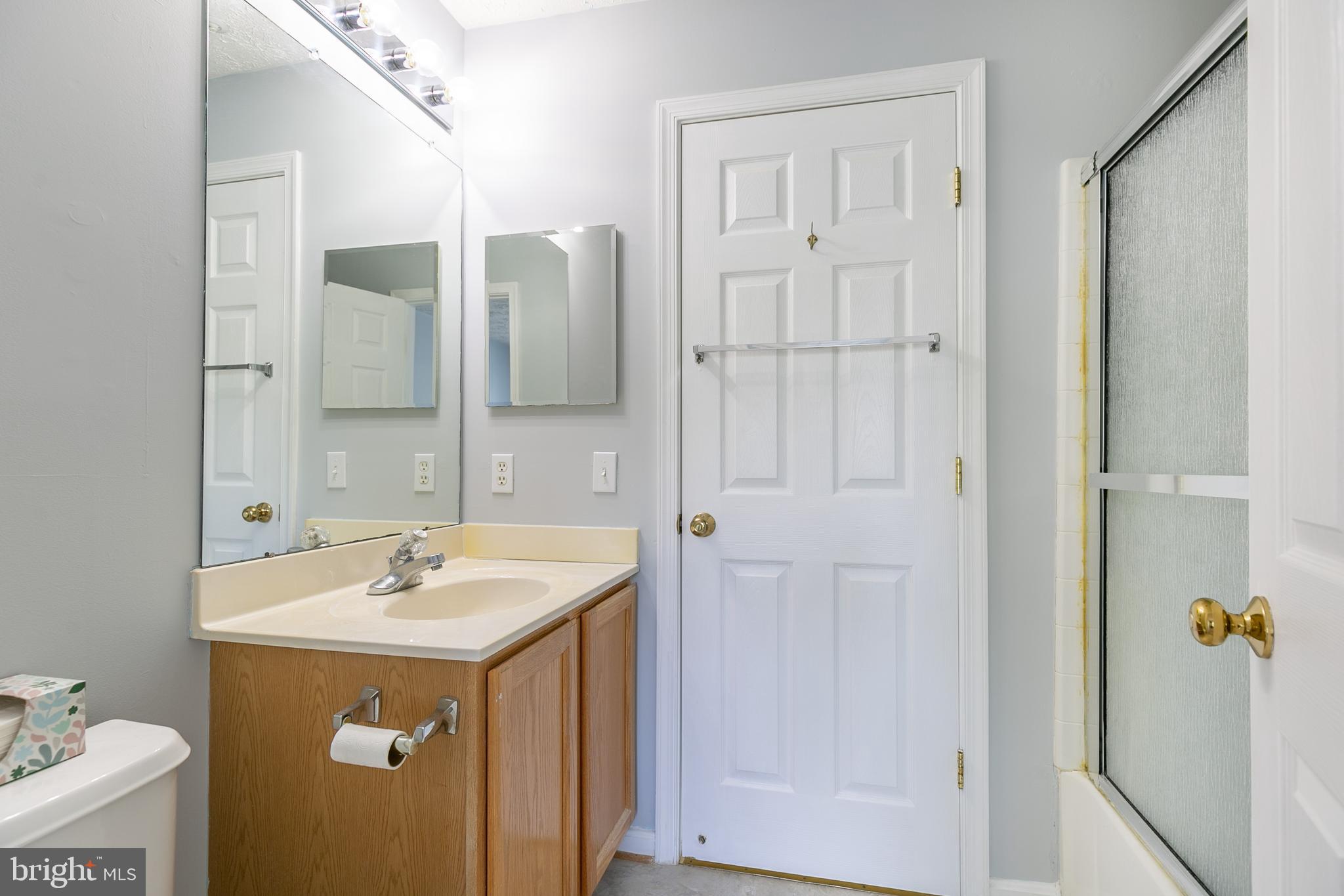 WINDGATE CONDO - Residential