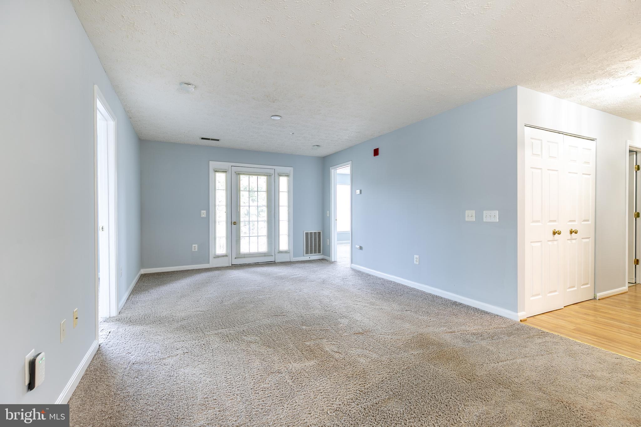 WINDGATE CONDO - Residential