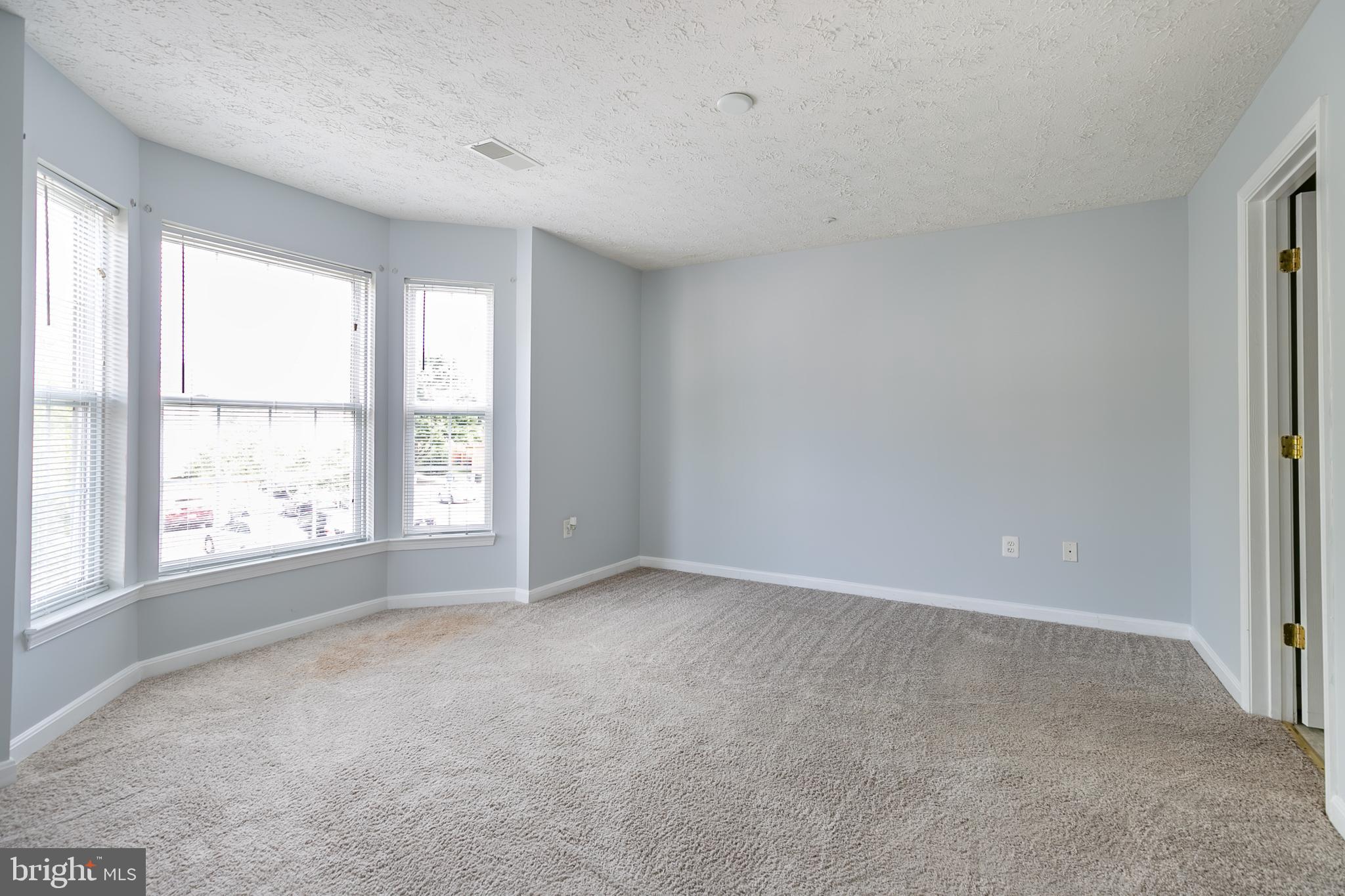 WINDGATE CONDO - Residential