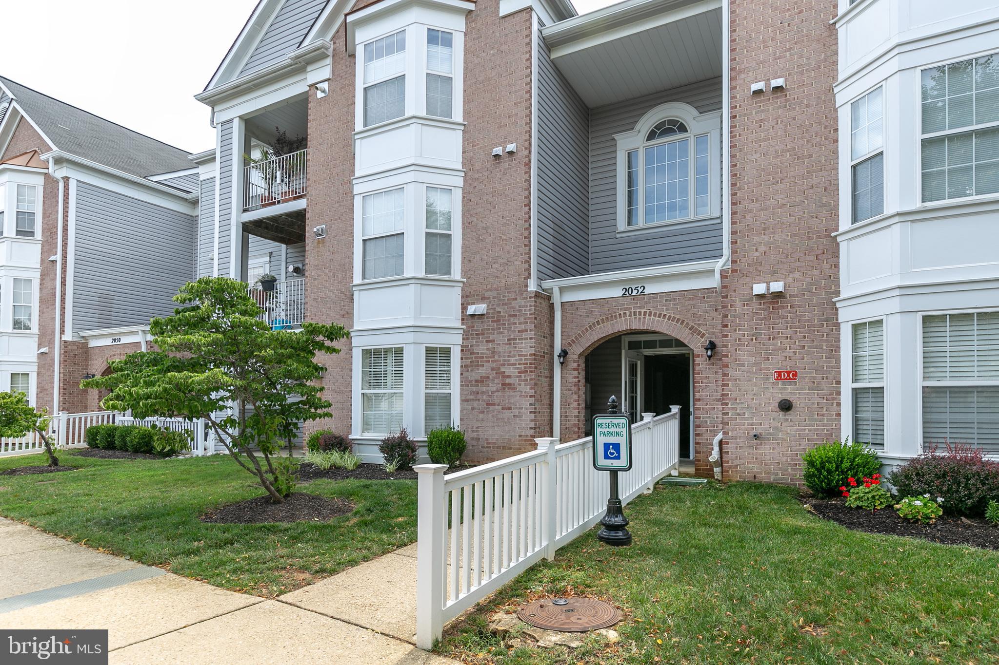 WINDGATE CONDO - Residential