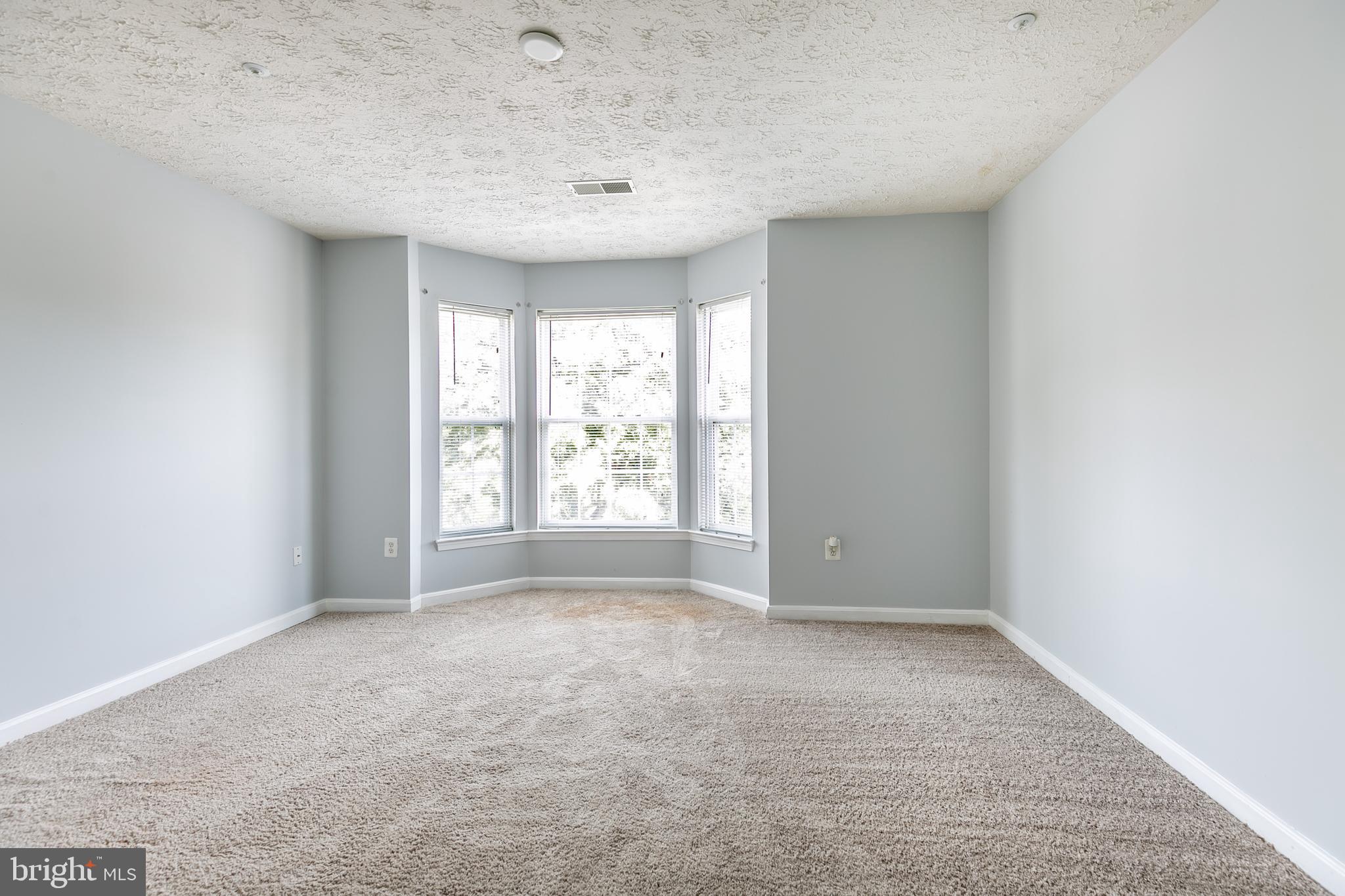 WINDGATE CONDO - Residential