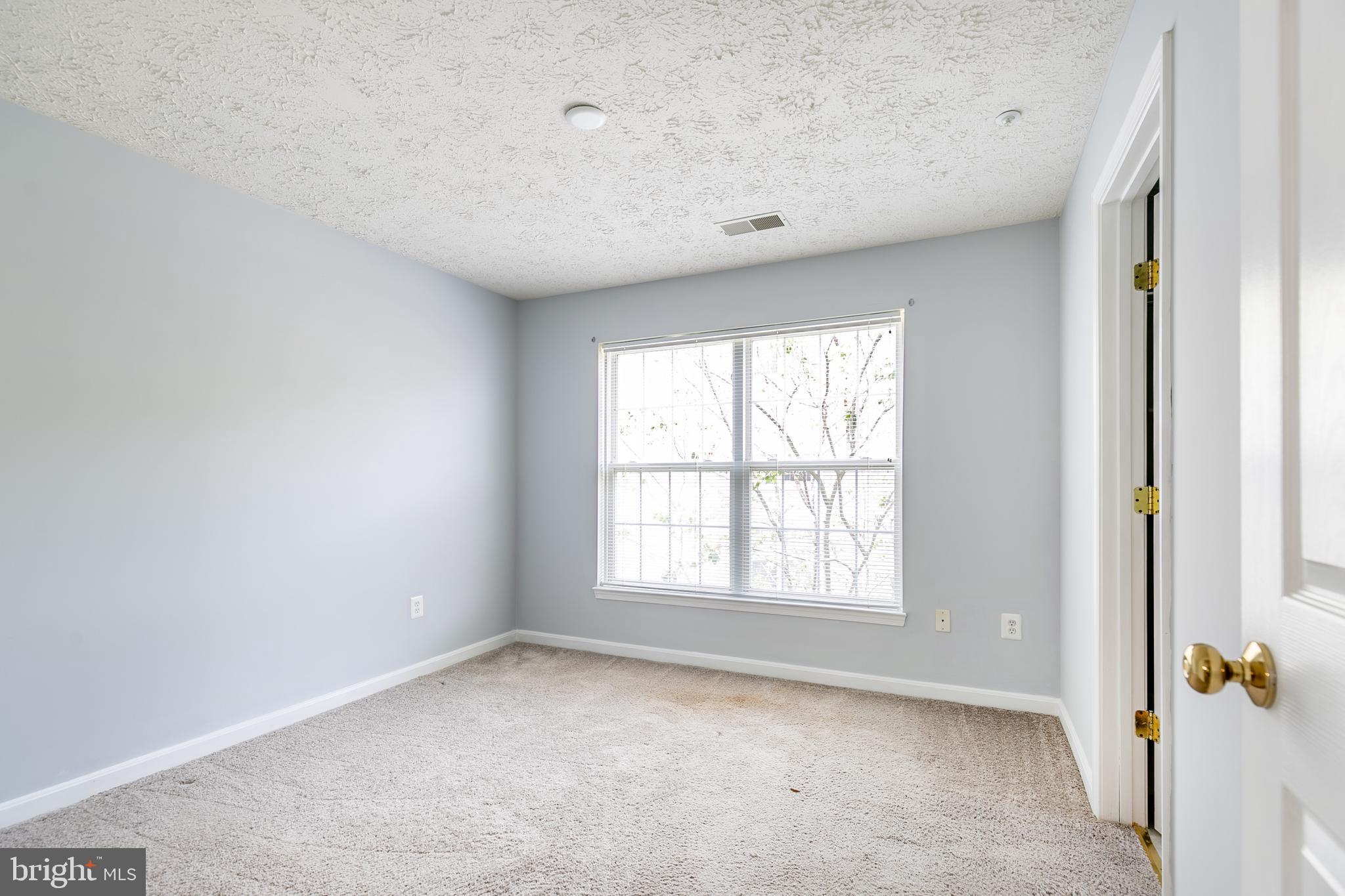 WINDGATE CONDO - Residential