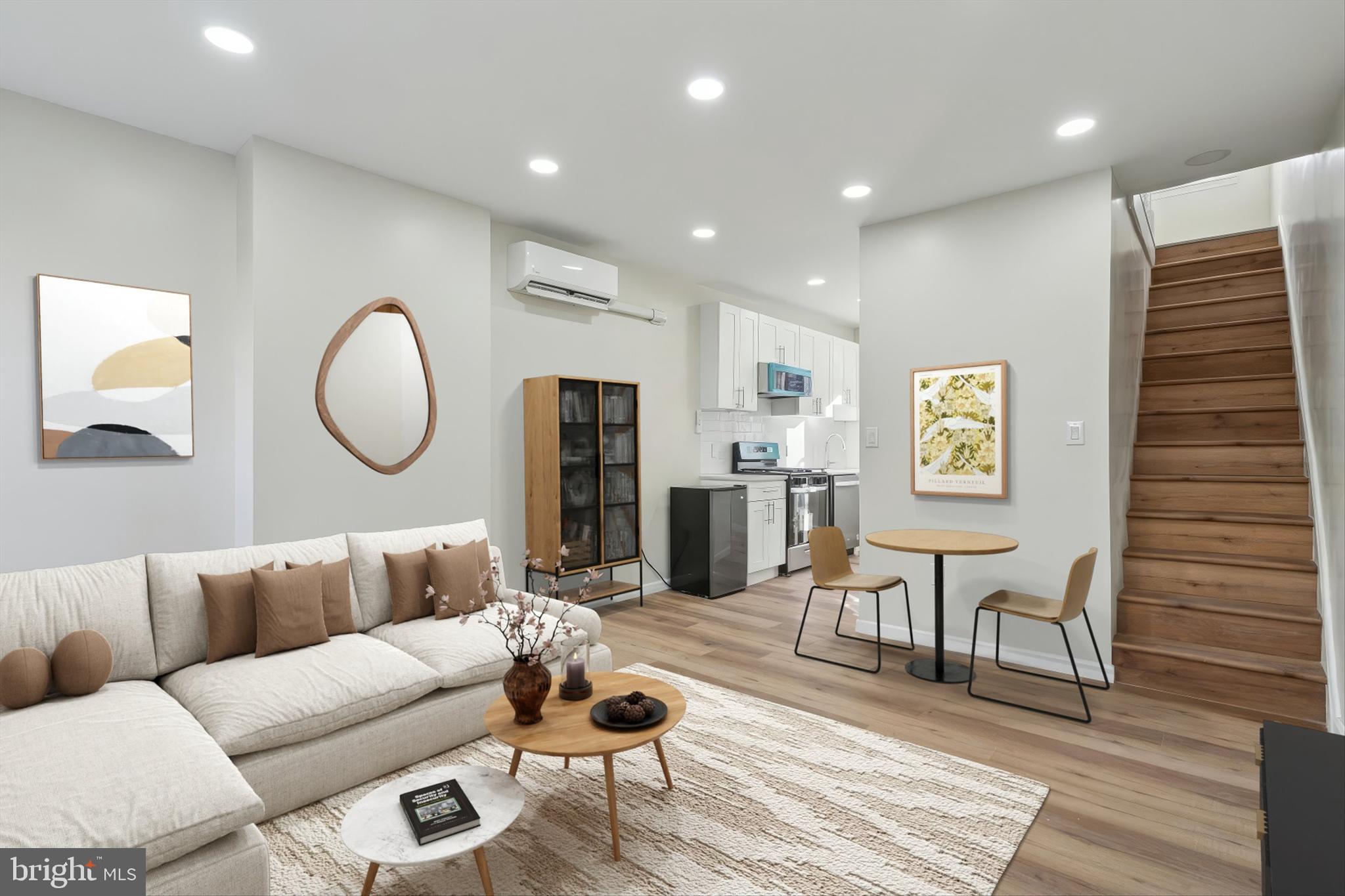 POINT BREEZE - Residential