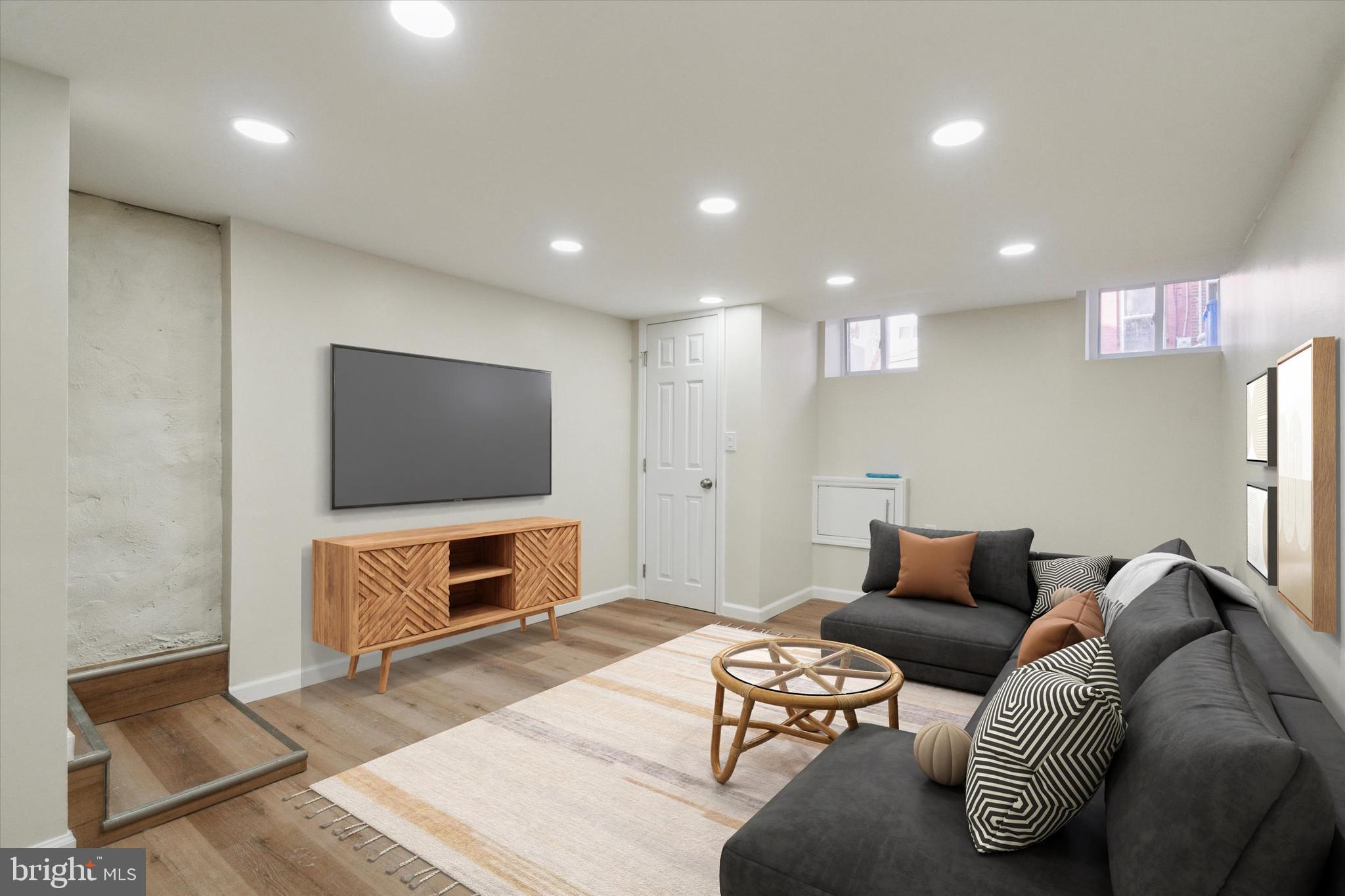 POINT BREEZE - Residential