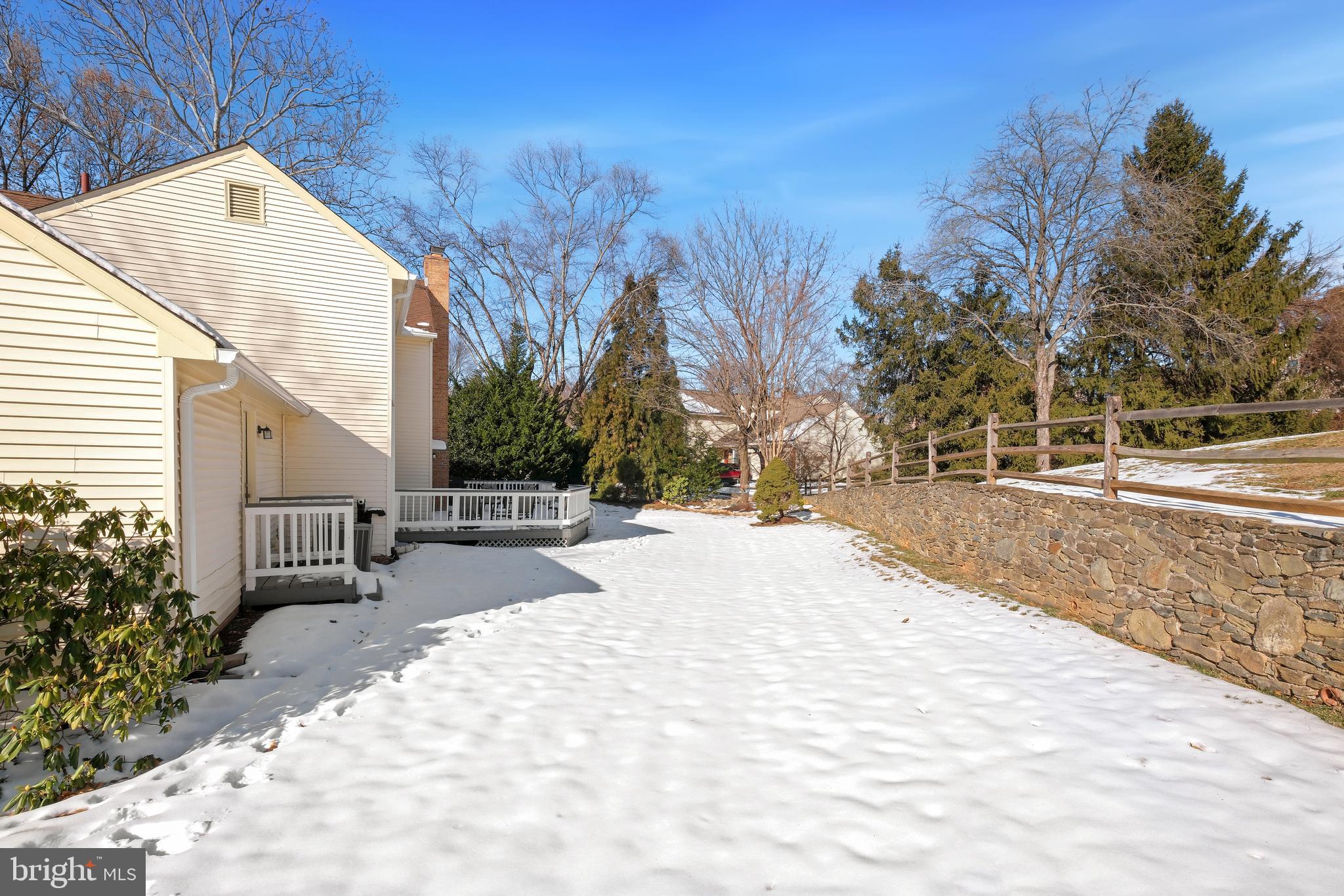 TIMBERLAWN - Residential