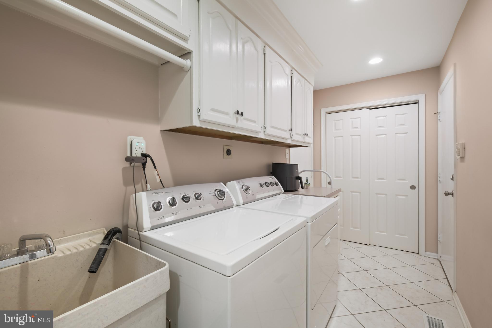 TIMBERLAWN - Residential