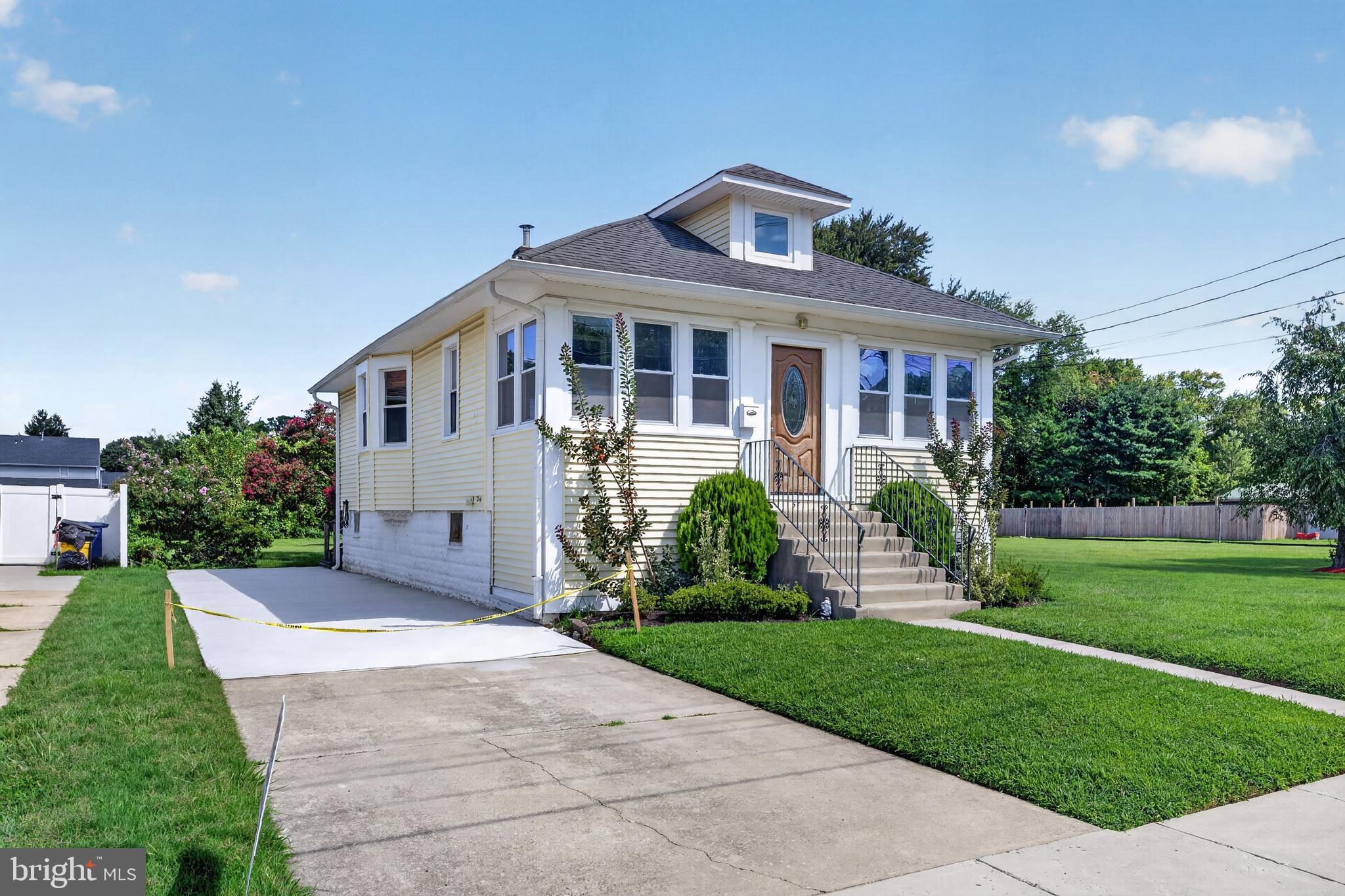 57 W GRADWELL AVENUE