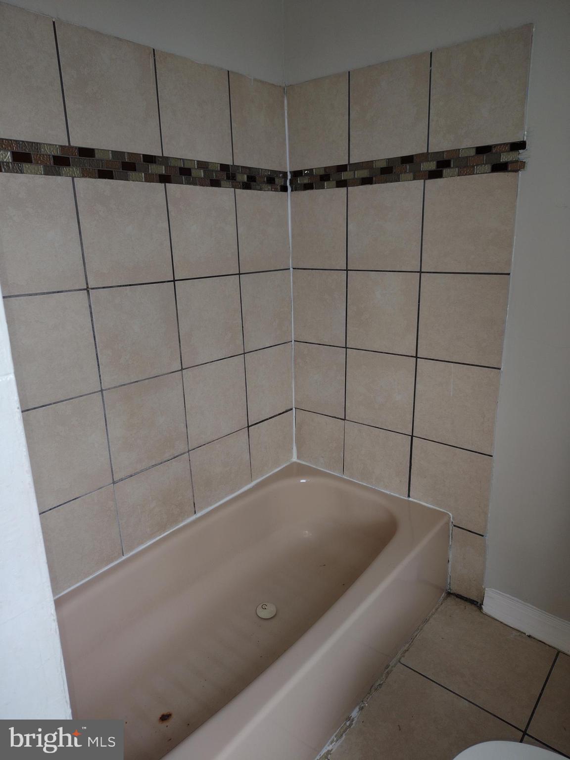 223 W SEYMOUR STREET