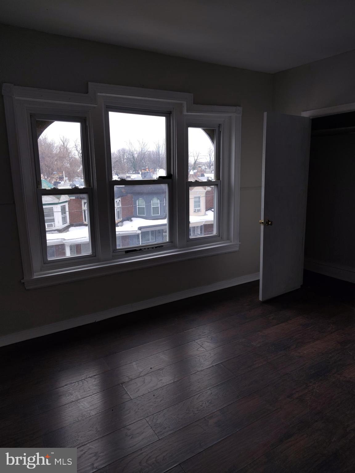 223 W SEYMOUR STREET