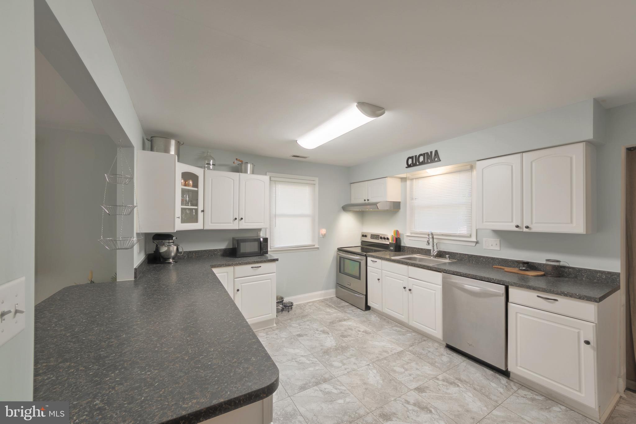 SILVER SANDS - Residential