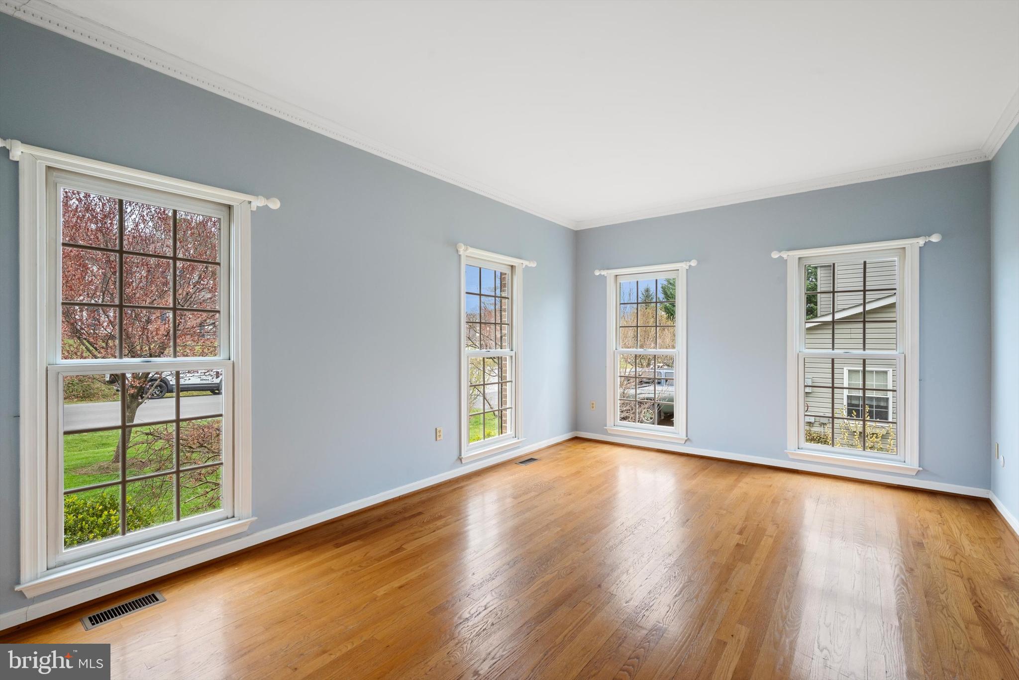 PIONEER HEIGHTS - Residential