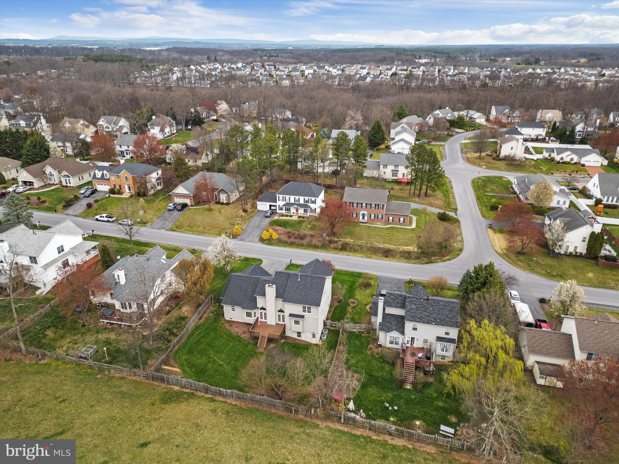 PIONEER HEIGHTS - Residential