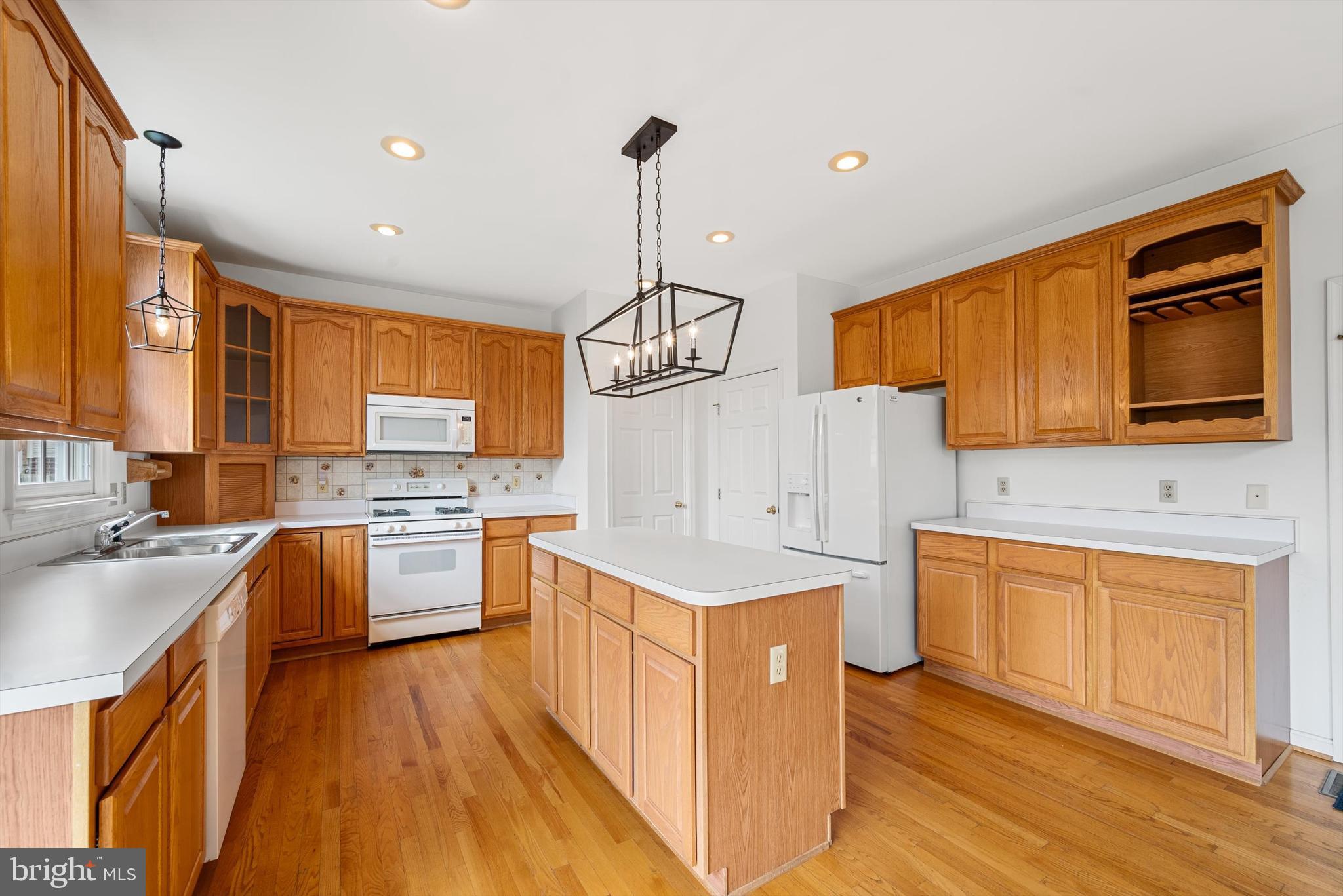 PIONEER HEIGHTS - Residential