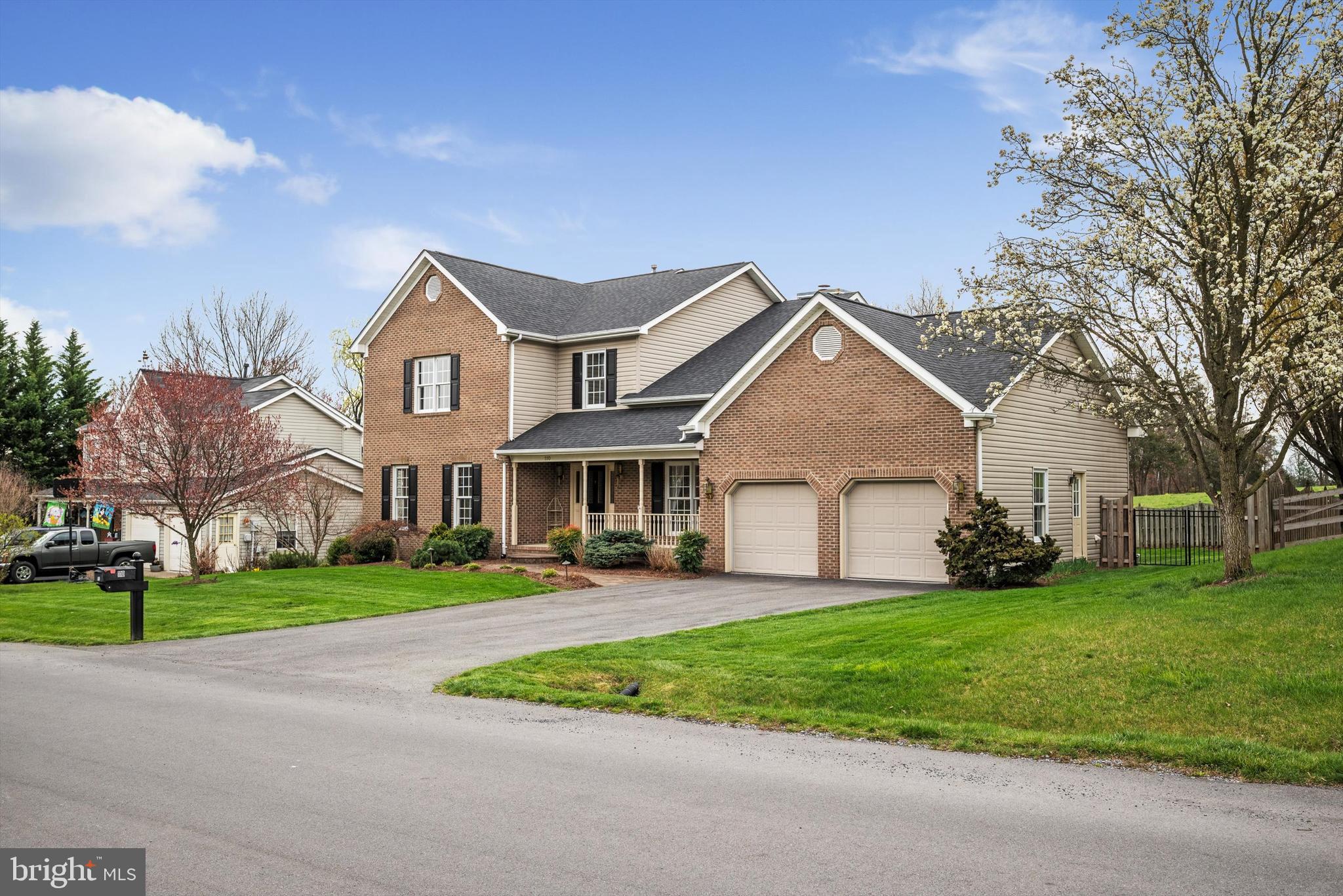 PIONEER HEIGHTS - Residential