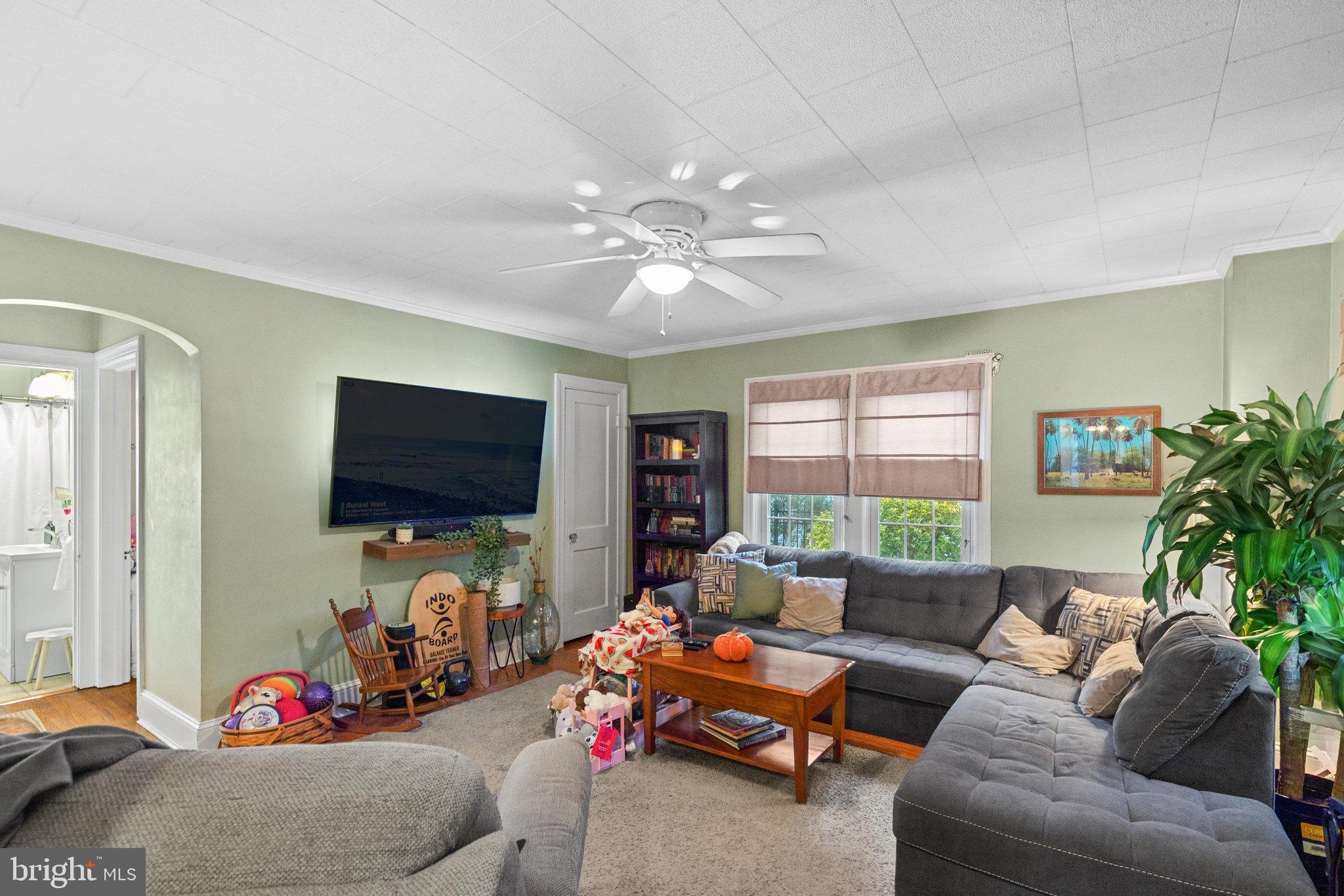1003 RIVERSIDE DRIVE