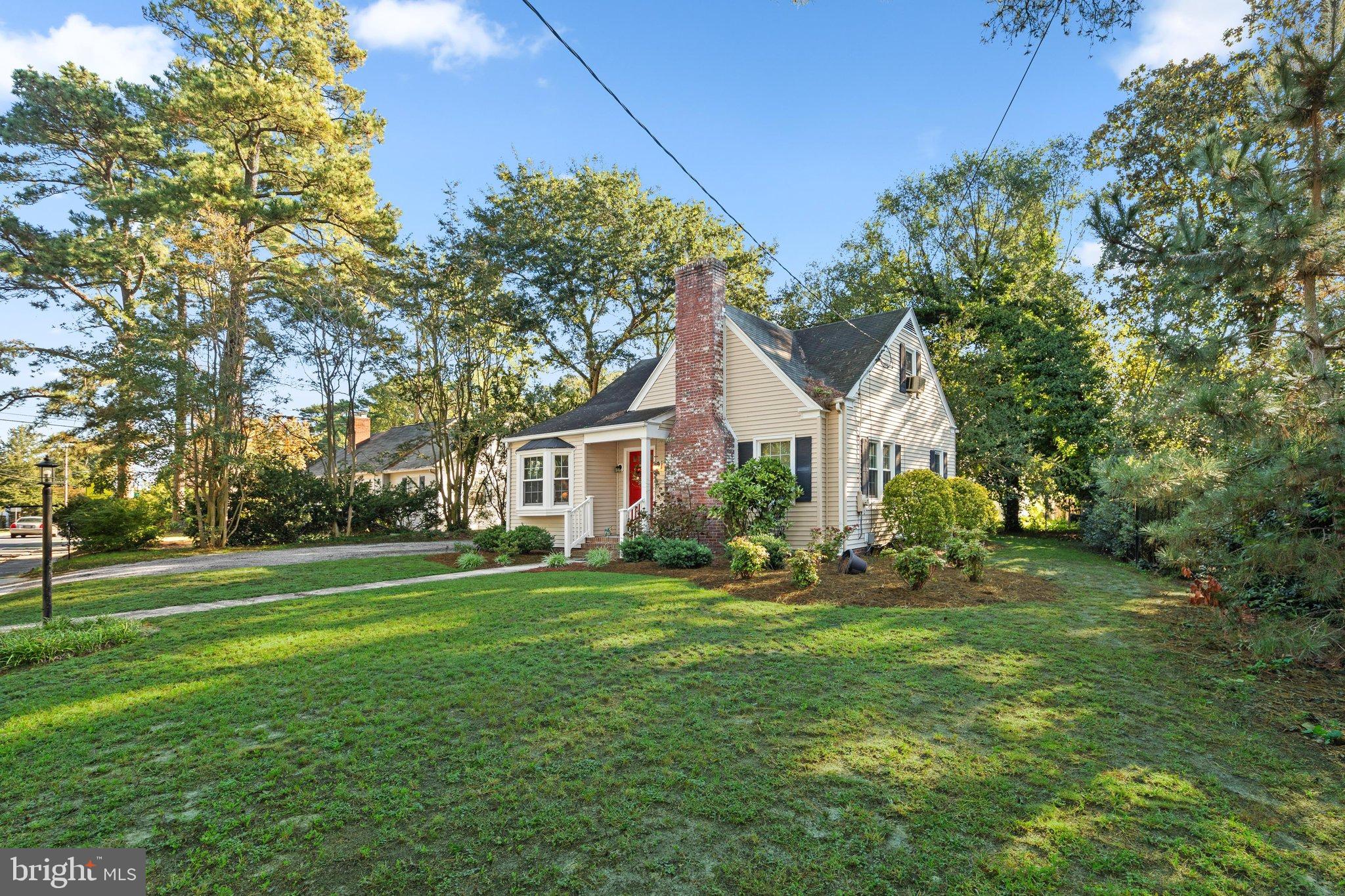 1003 RIVERSIDE DRIVE