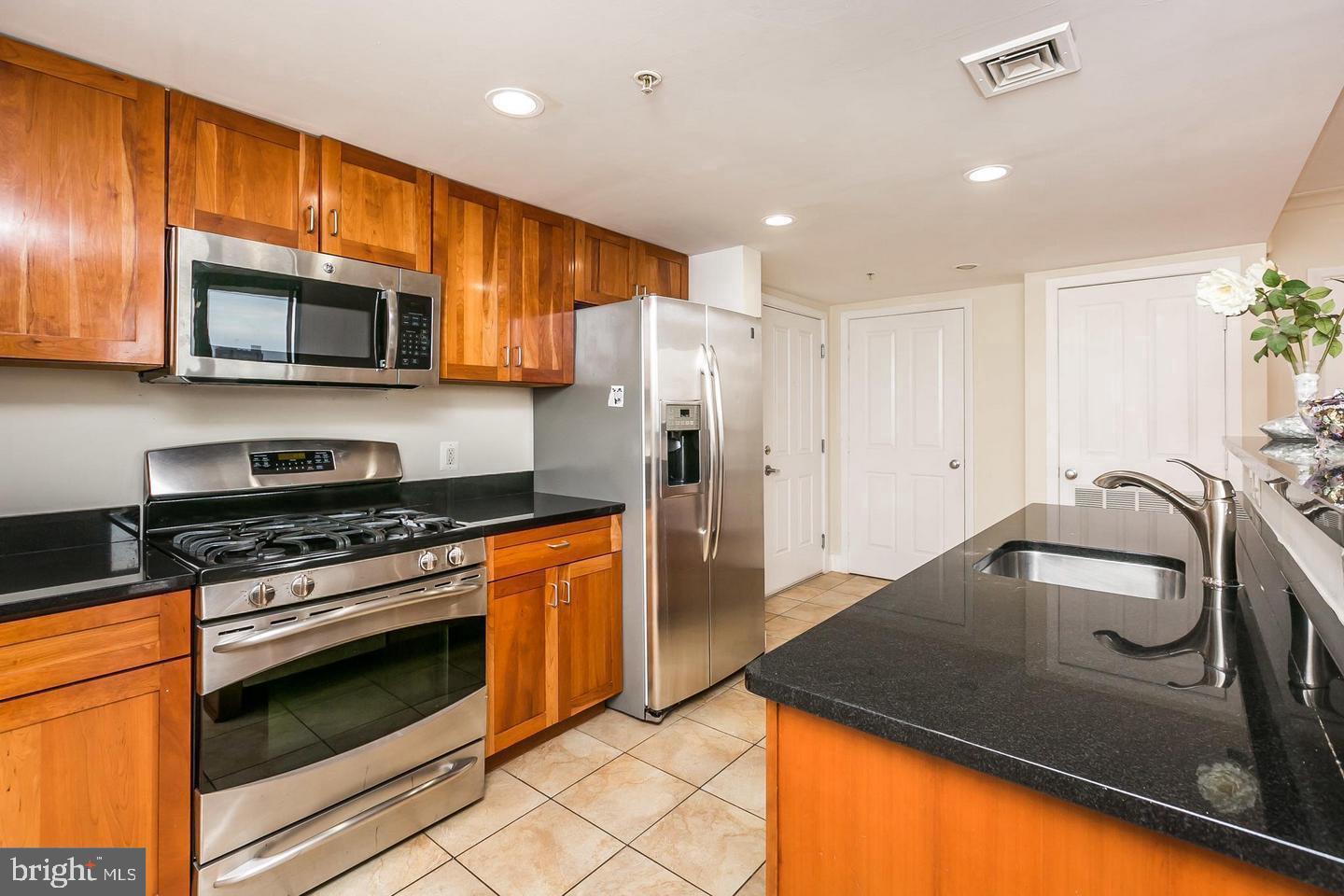 INNER HARBOR - Residential Lease