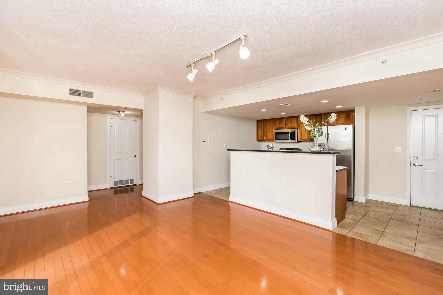 INNER HARBOR - Residential Lease