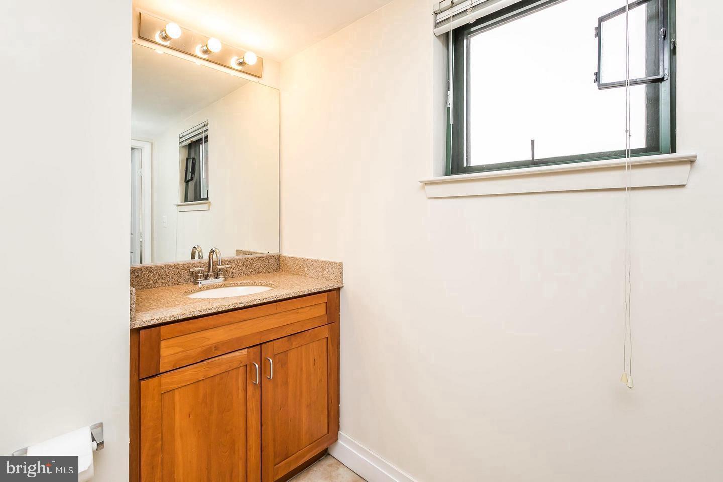 INNER HARBOR - Residential Lease