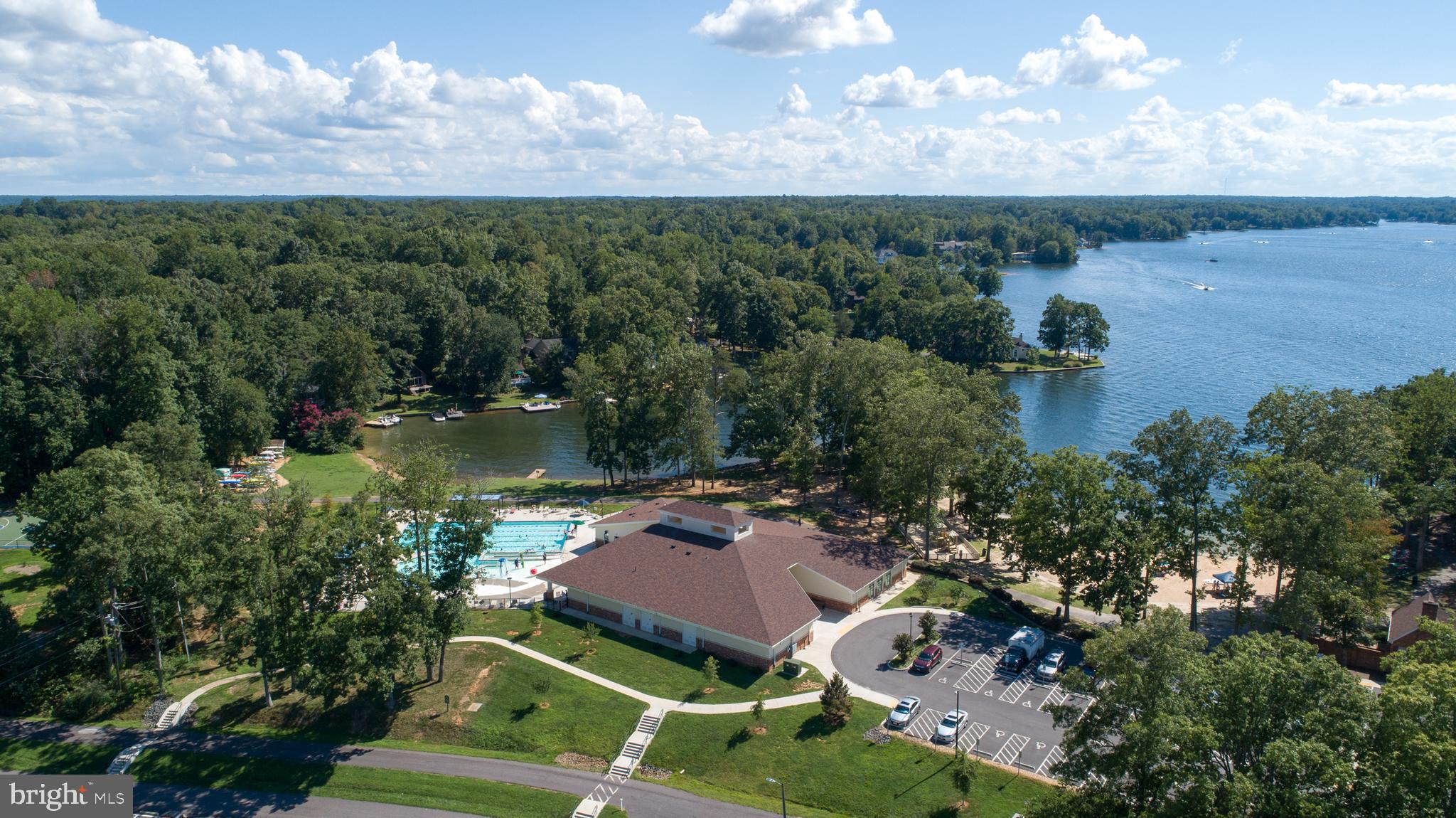 LAKE OF THE WOODS - Residential