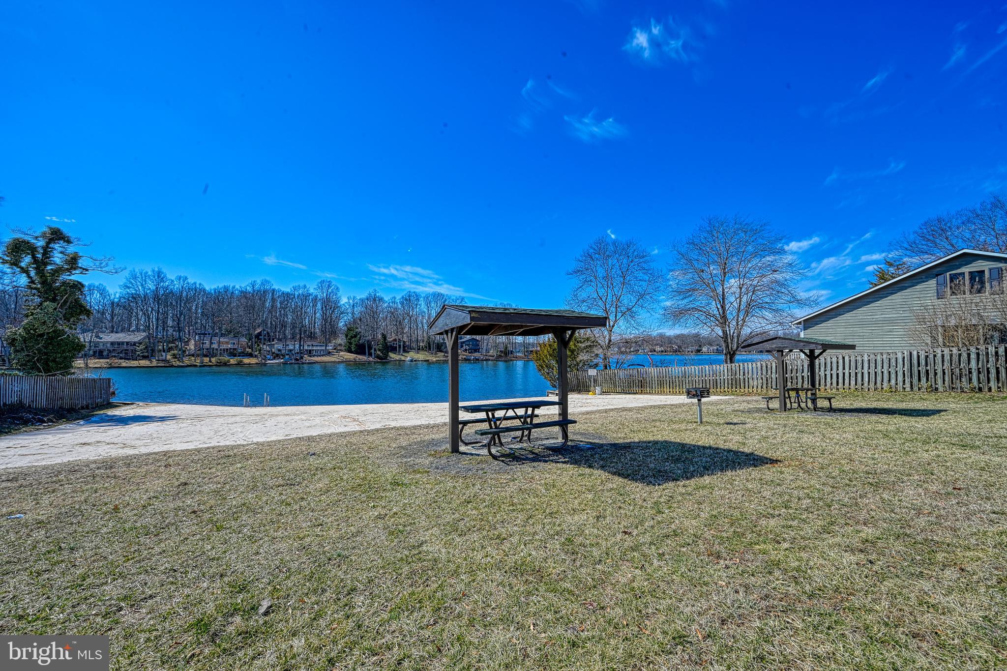 LAKE OF THE WOODS - Residential