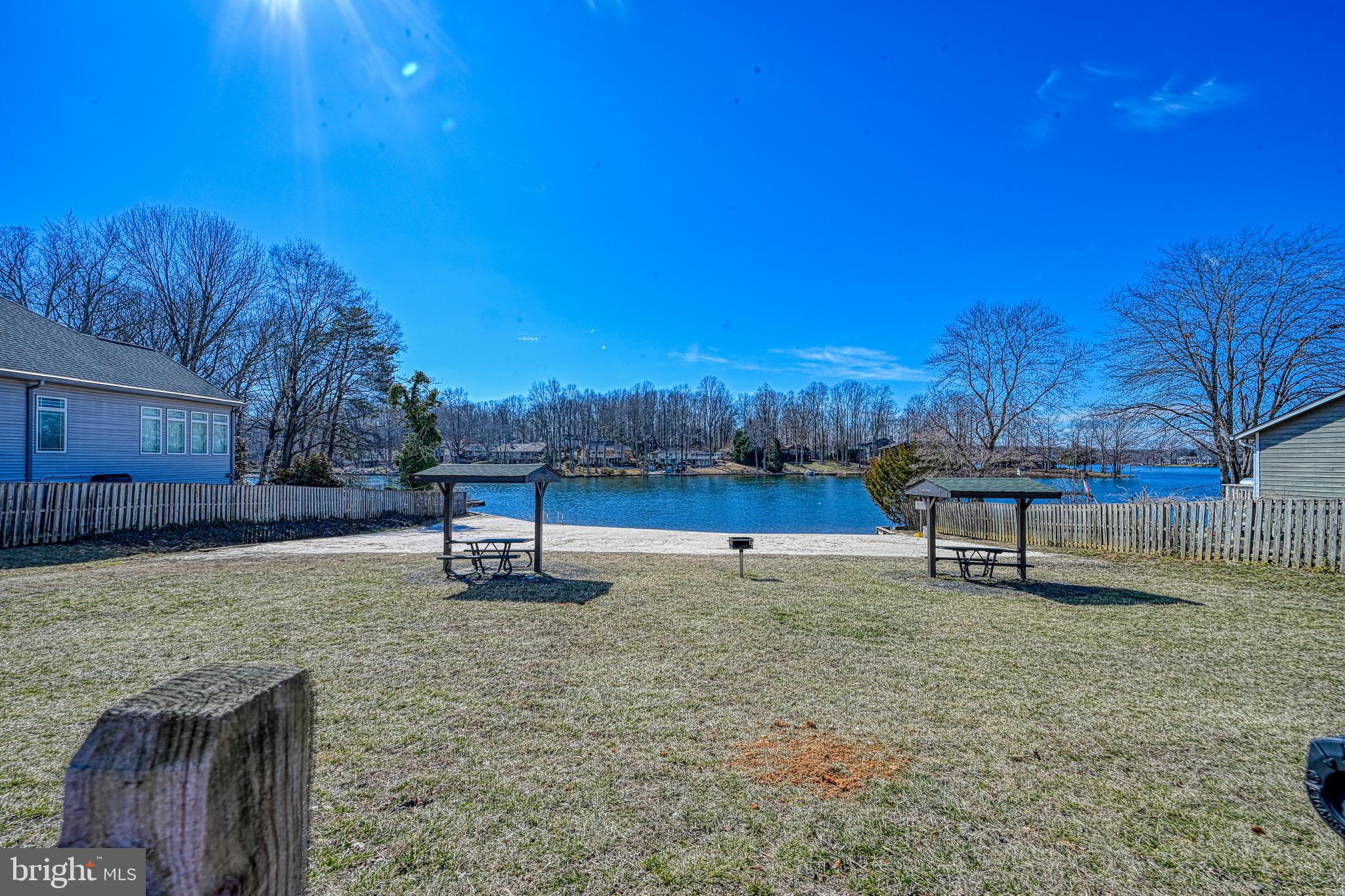 LAKE OF THE WOODS - Residential