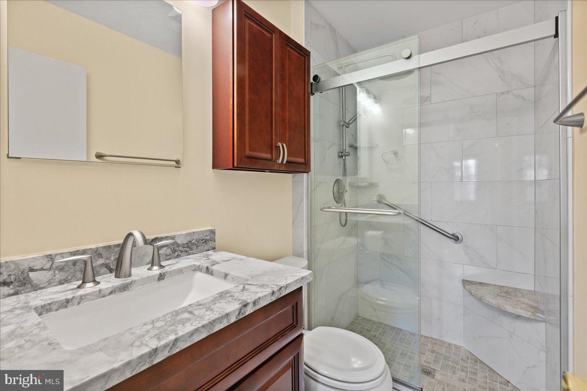 KEENE  MILL WOODS - Residential