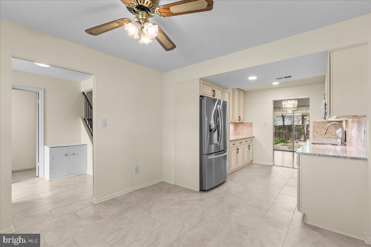 KEENE  MILL WOODS - Residential