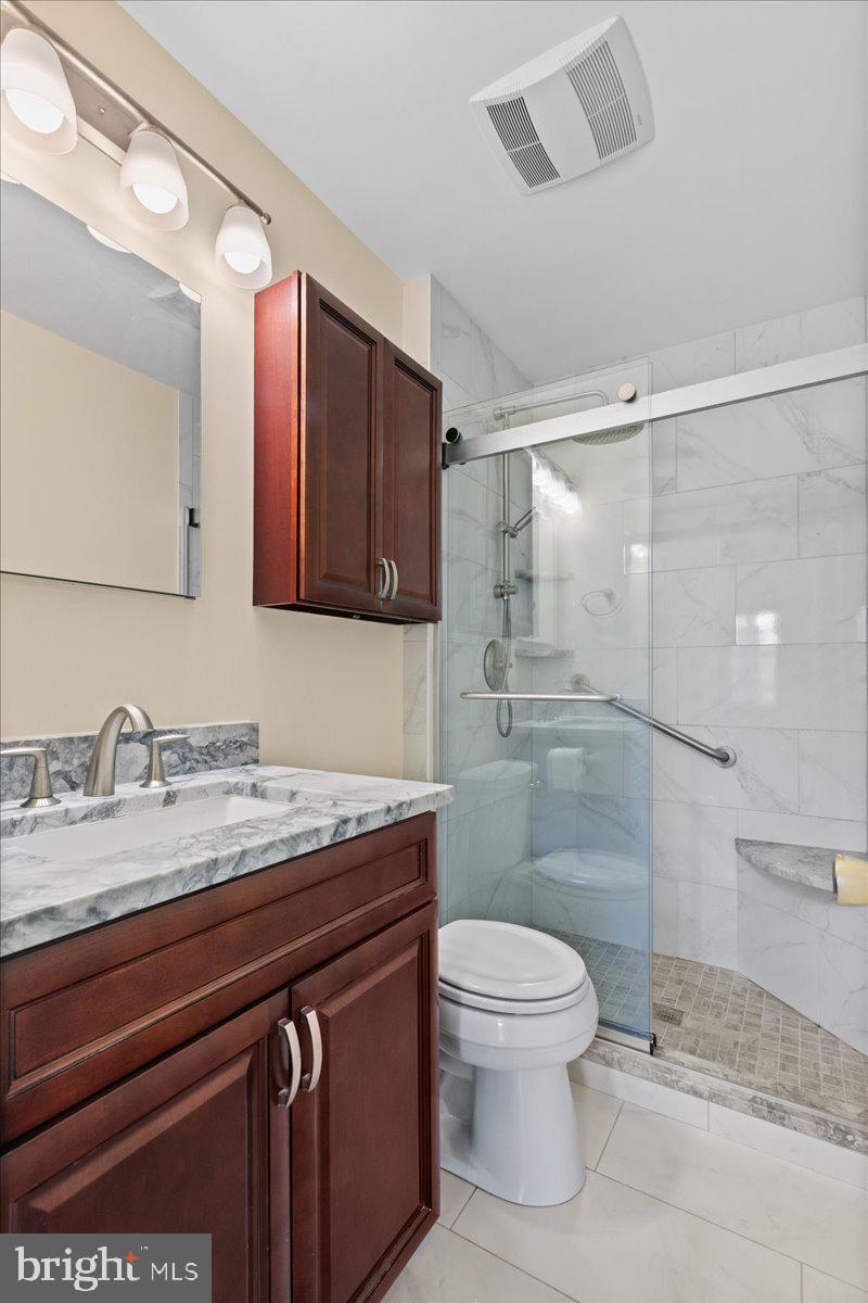 KEENE  MILL WOODS - Residential