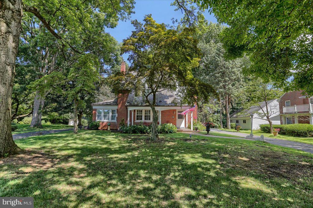 Photo of 2337 COLUMBIA AVE, LANCASTER, PA 17603 (MLS # PALA2023480)