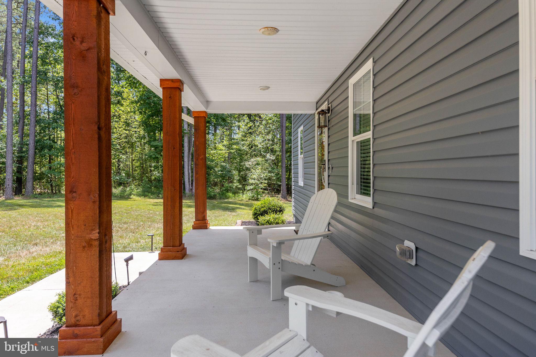 1098 LAKE FOREST DRIVE