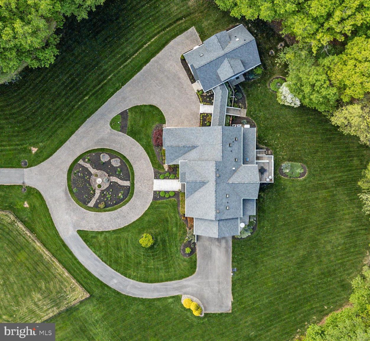 LYONS CREEK OVERLOOK - Residential