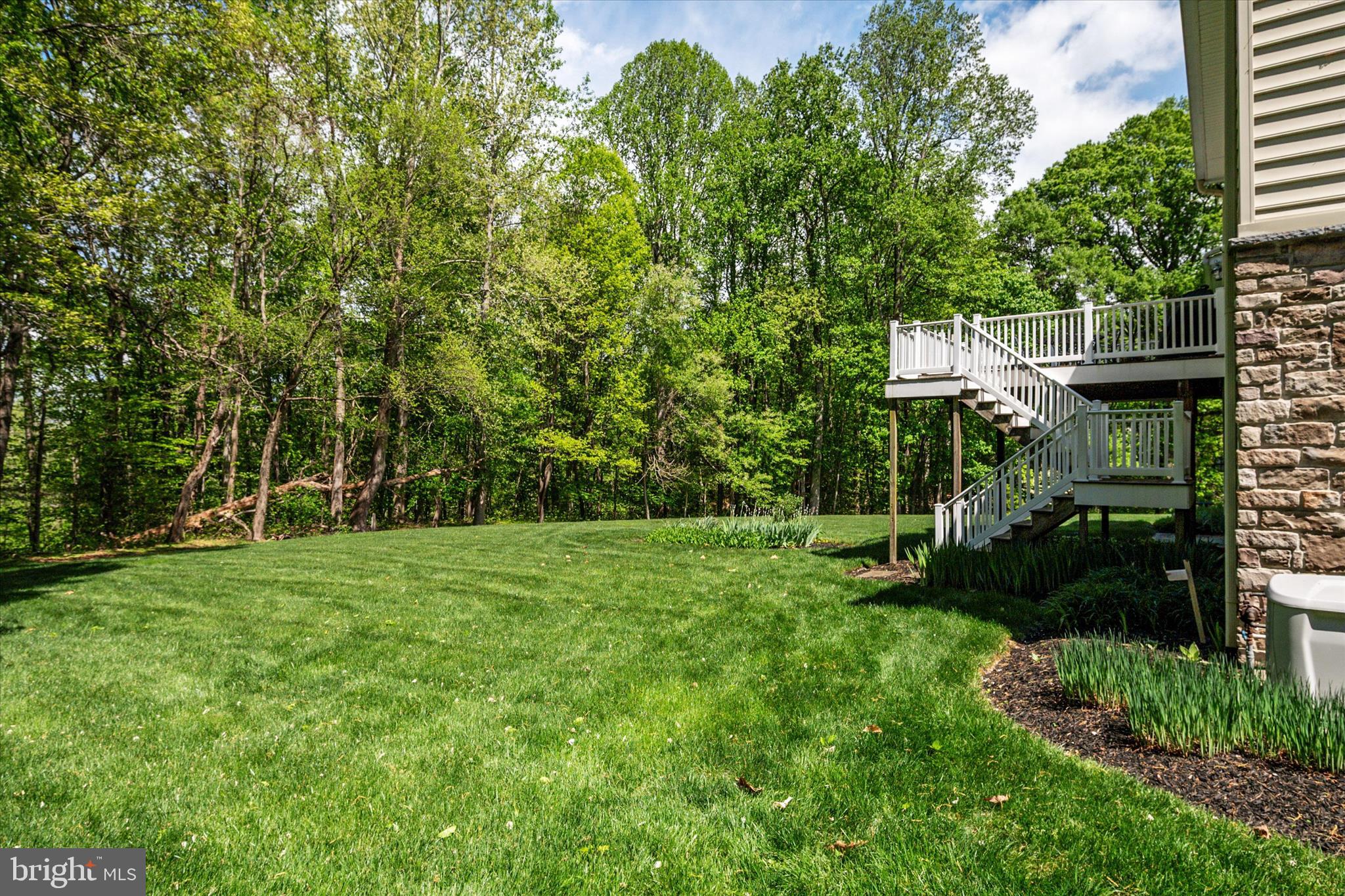 LYONS CREEK OVERLOOK - Residential