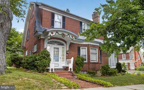 Photo of 821 N Bishopthorpe Street, FOUNTAIN HILL, PA 18015 (MLS # PALH2016284)