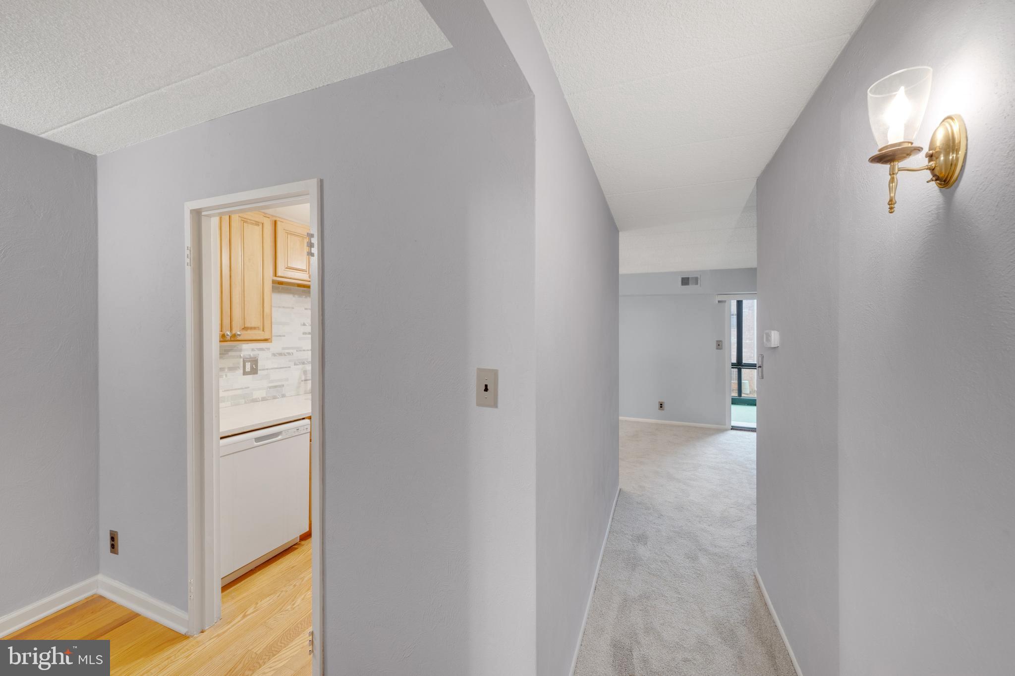 HICKORY HILL - Residential