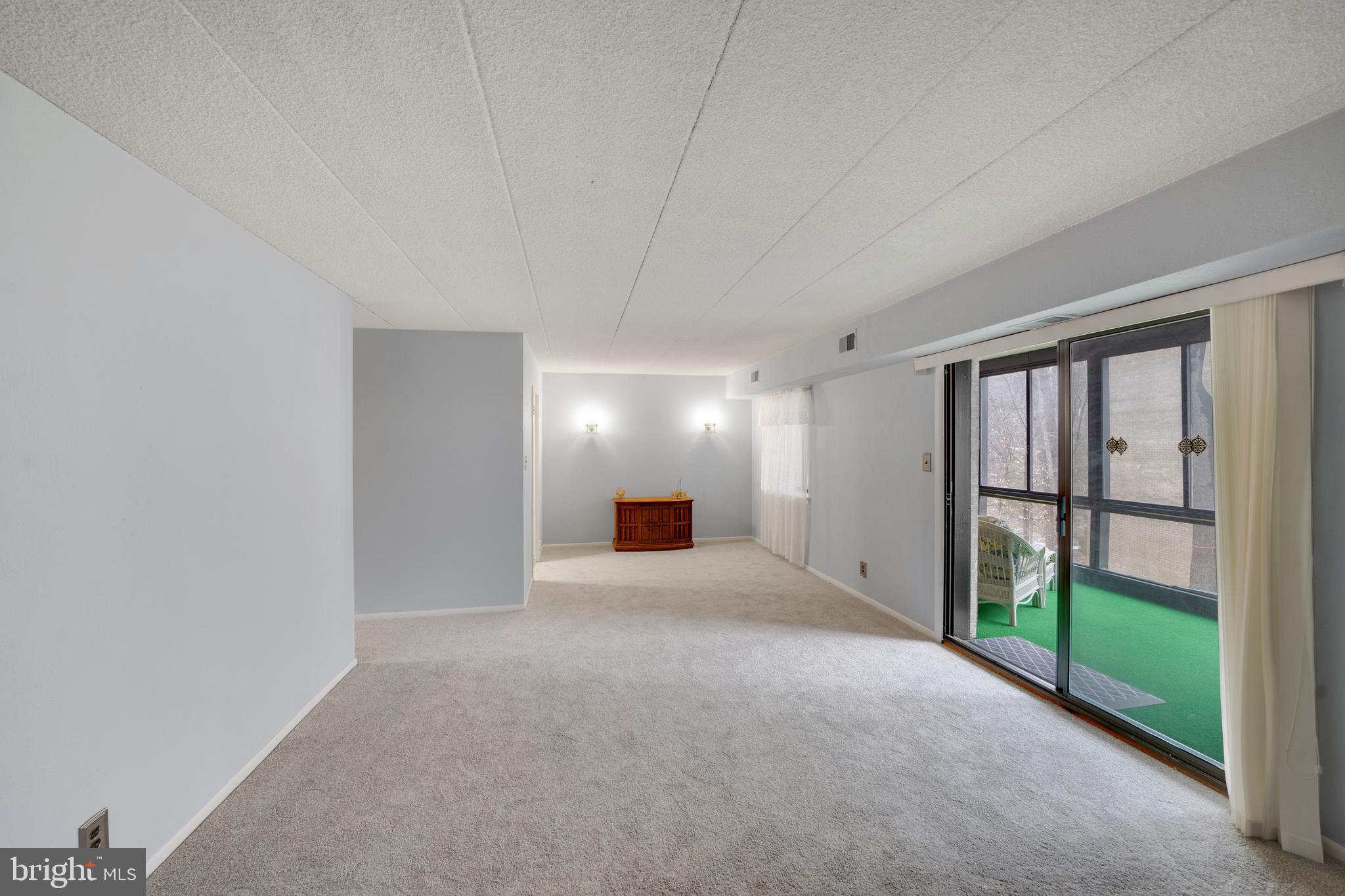 HICKORY HILL - Residential