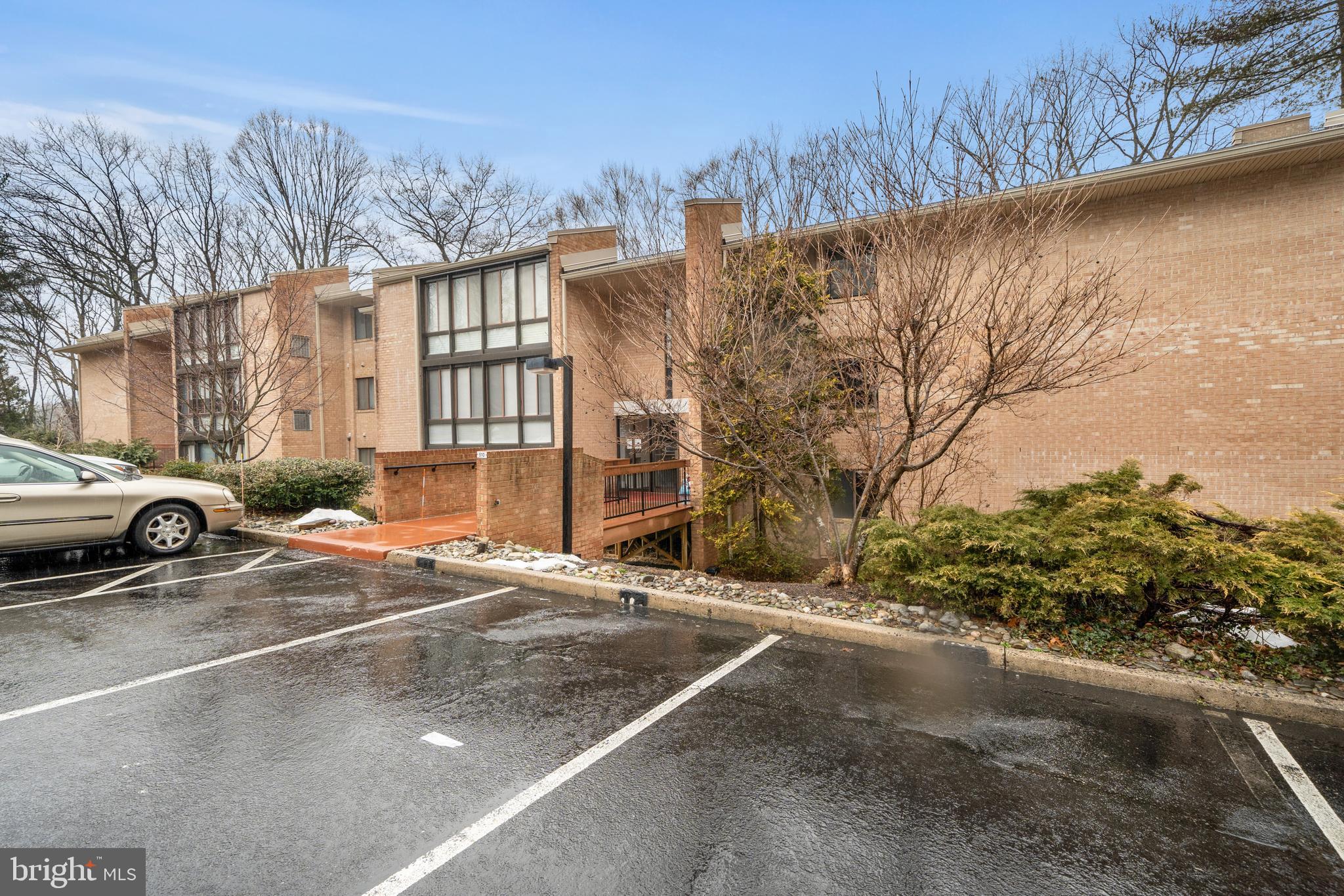 HICKORY HILL - Residential