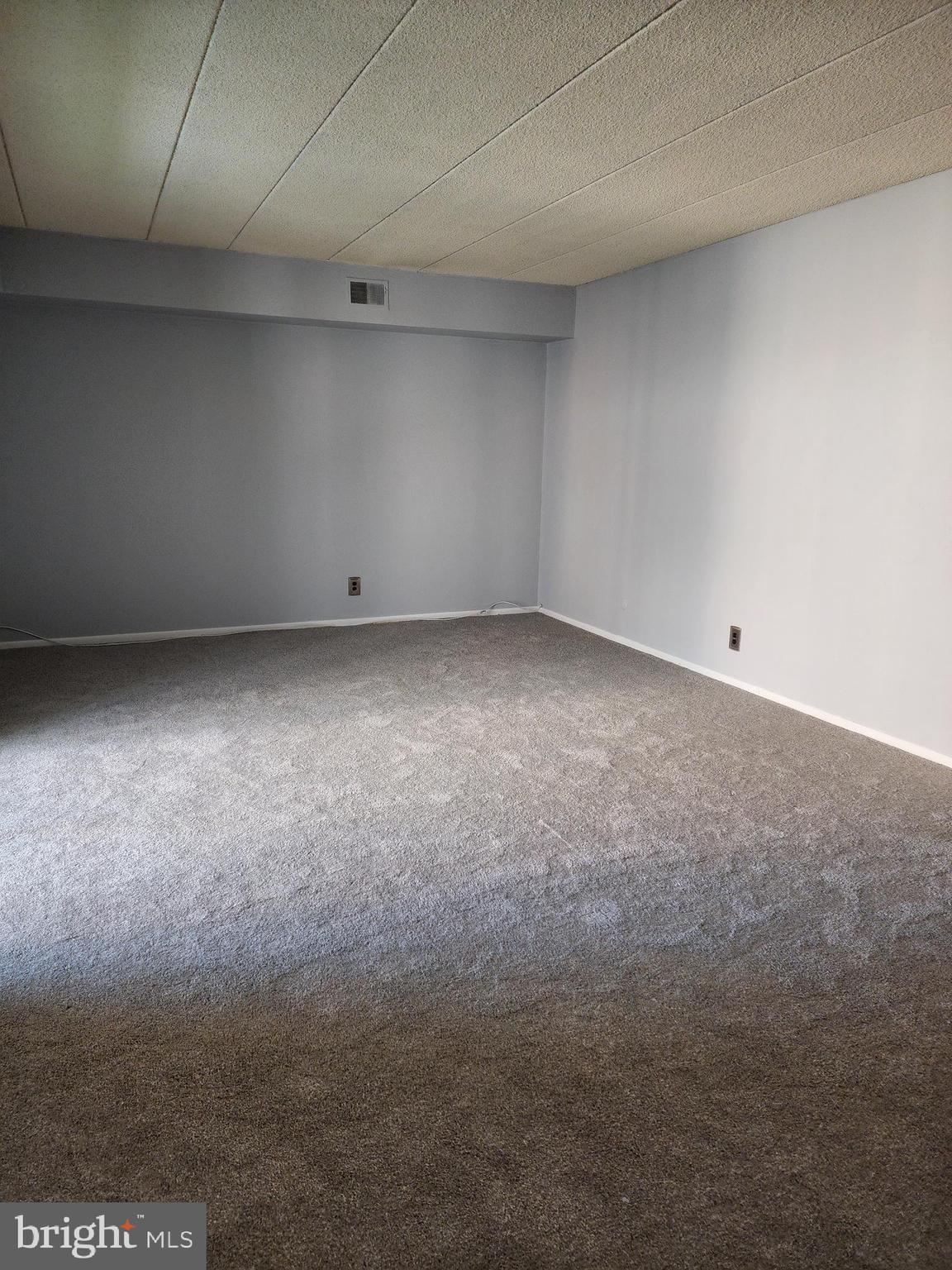 HICKORY HILL - Residential