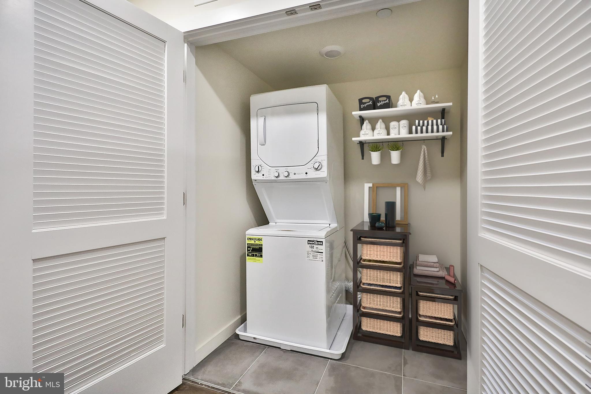 OLDE KENSINGTON - Residential Lease